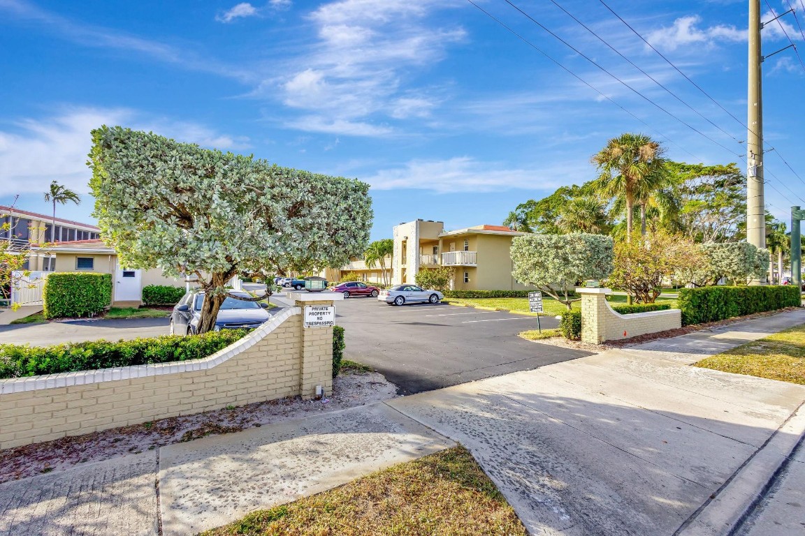 419 US Highway 1 108