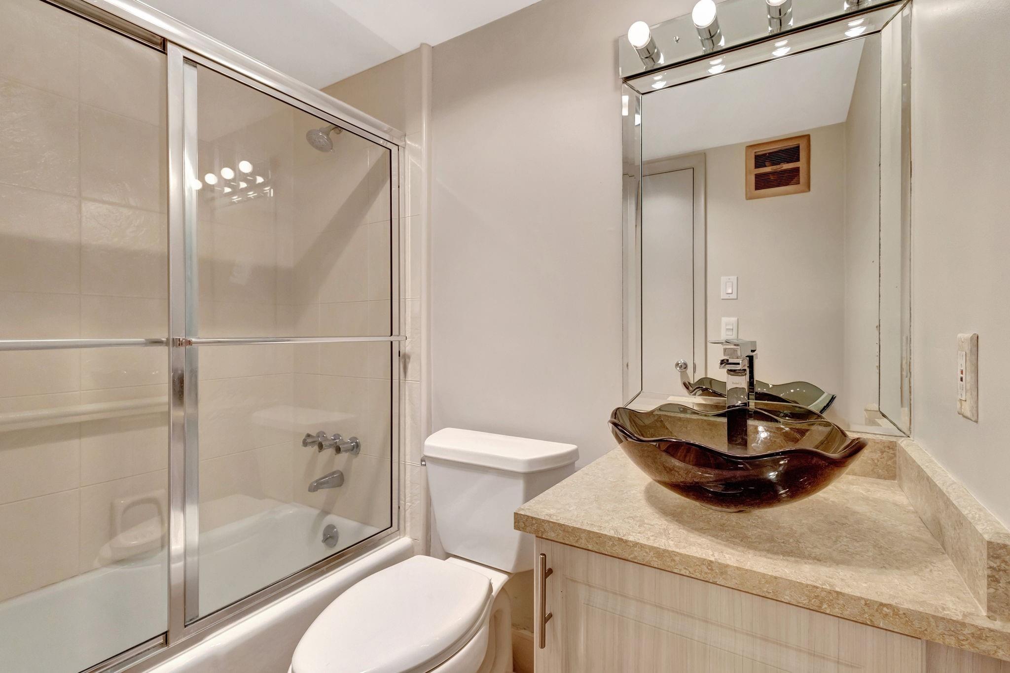 419 US Highway 1 108