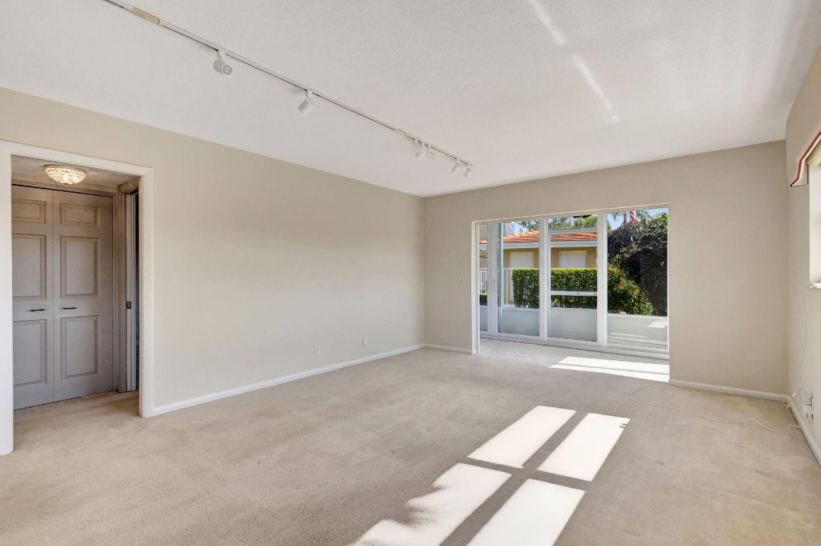 419 US Highway 1 108