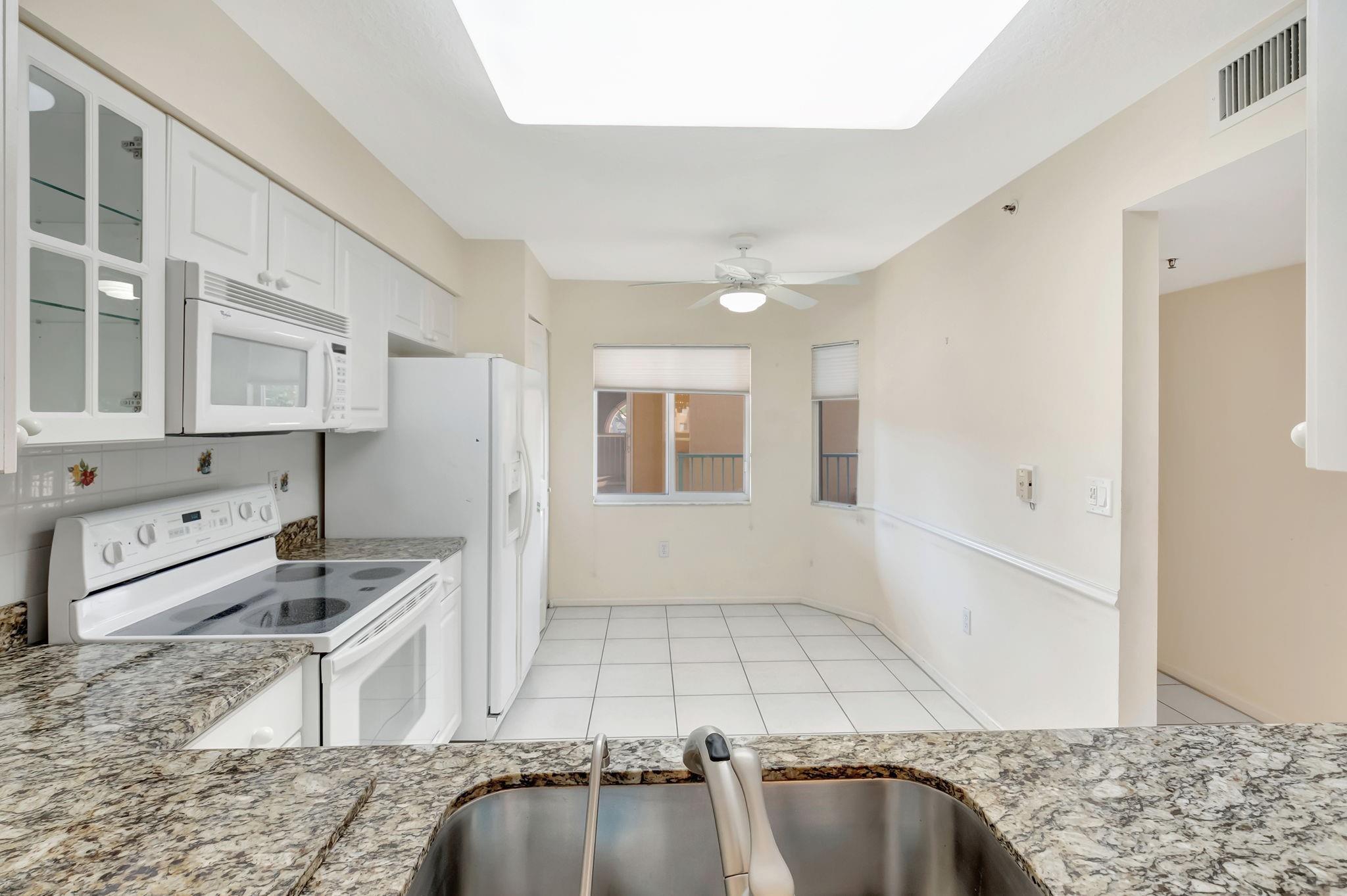 12565 Imperial Isle Dr 204