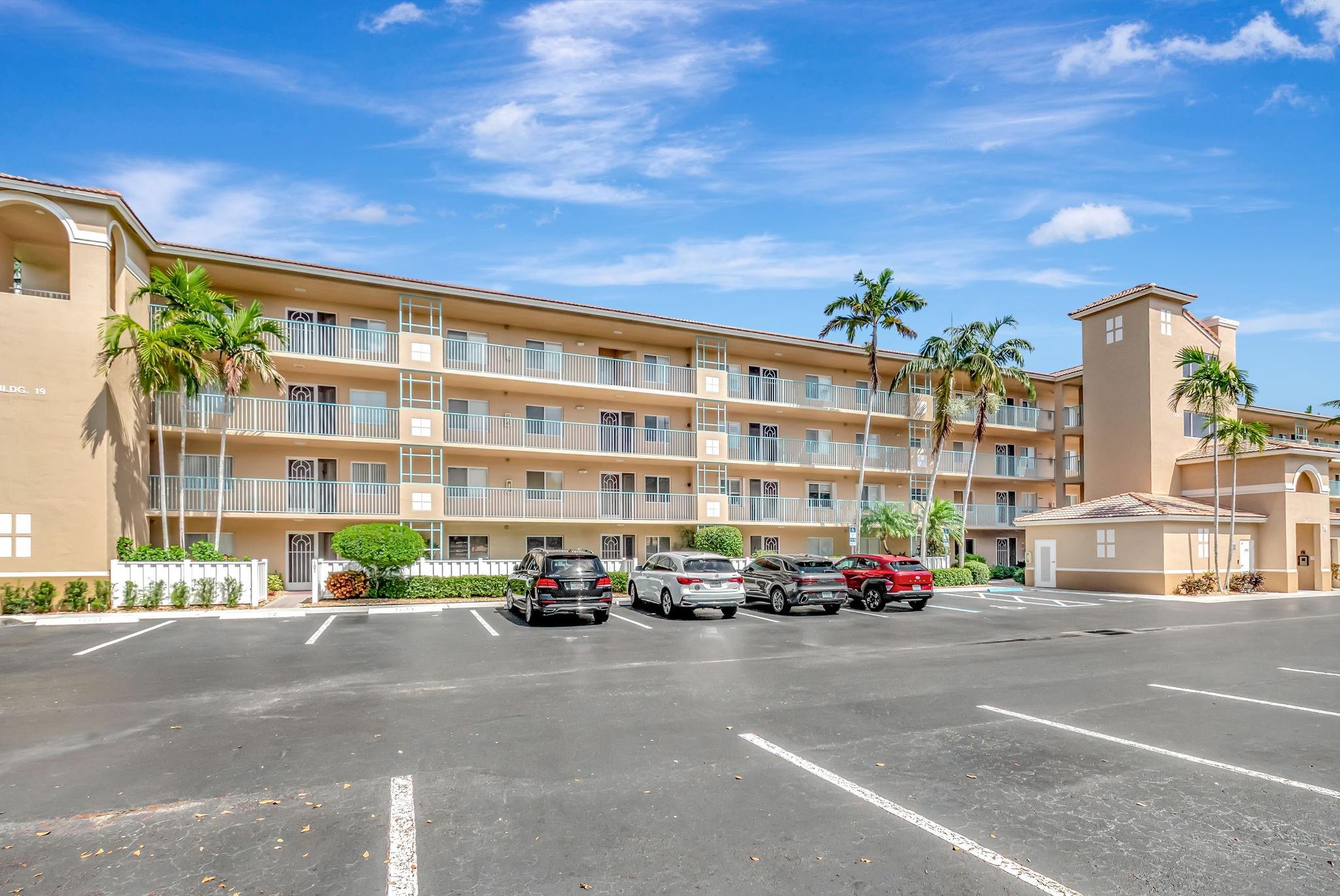 12565 Imperial Isle Dr 204