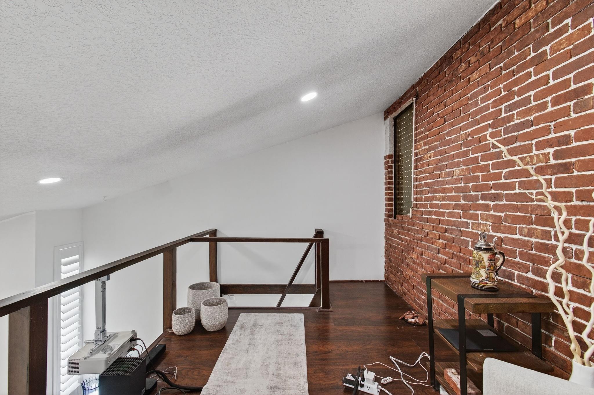 1089 NW 13th St 1