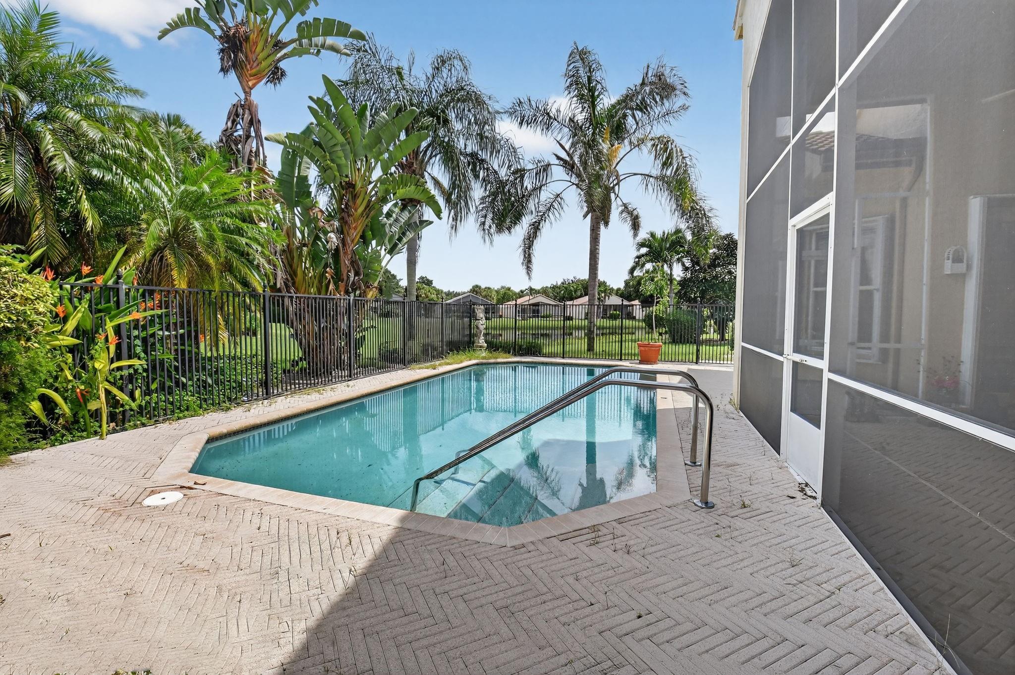 11298 Barca Blvd