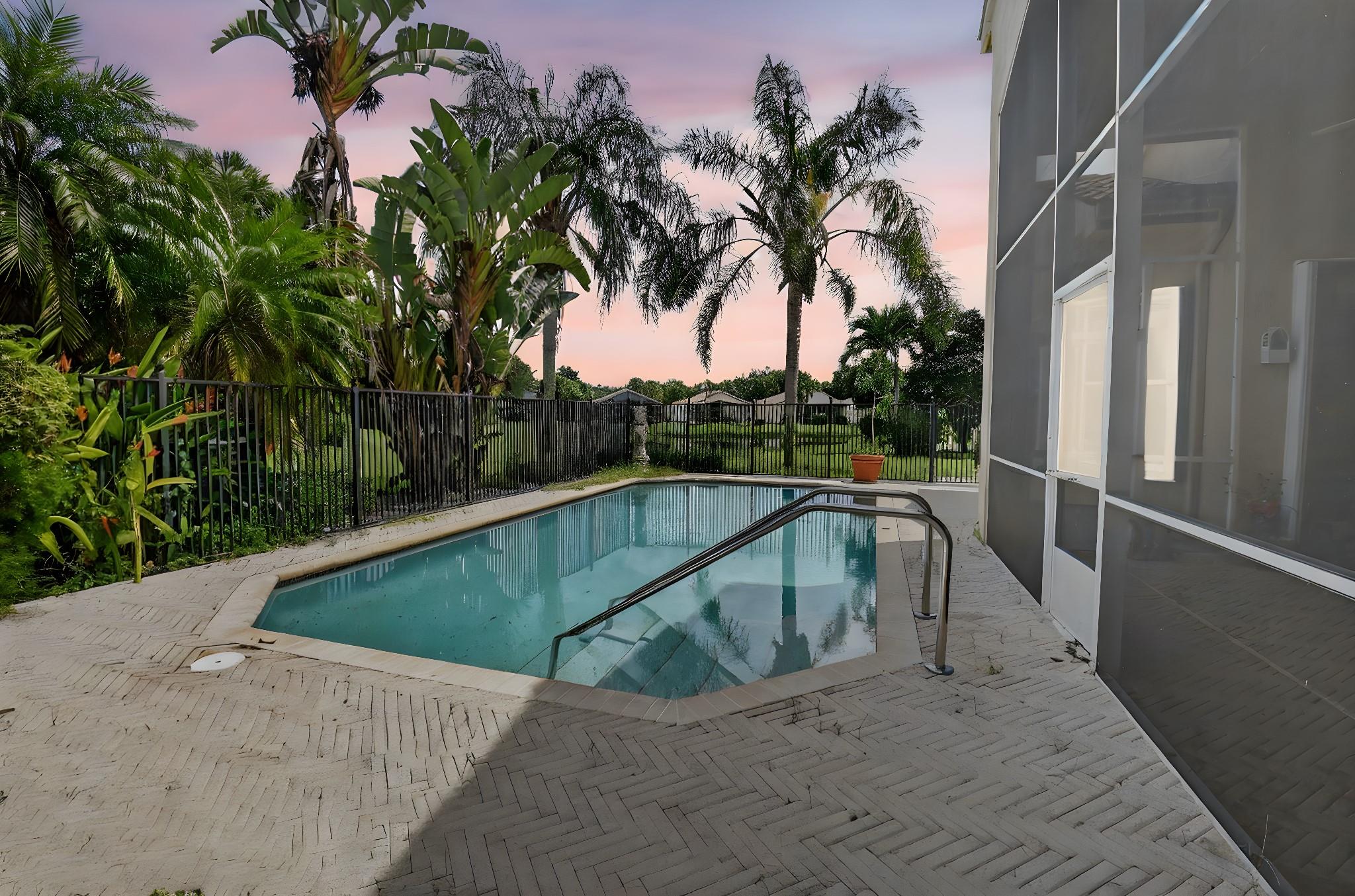 11298 Barca Blvd