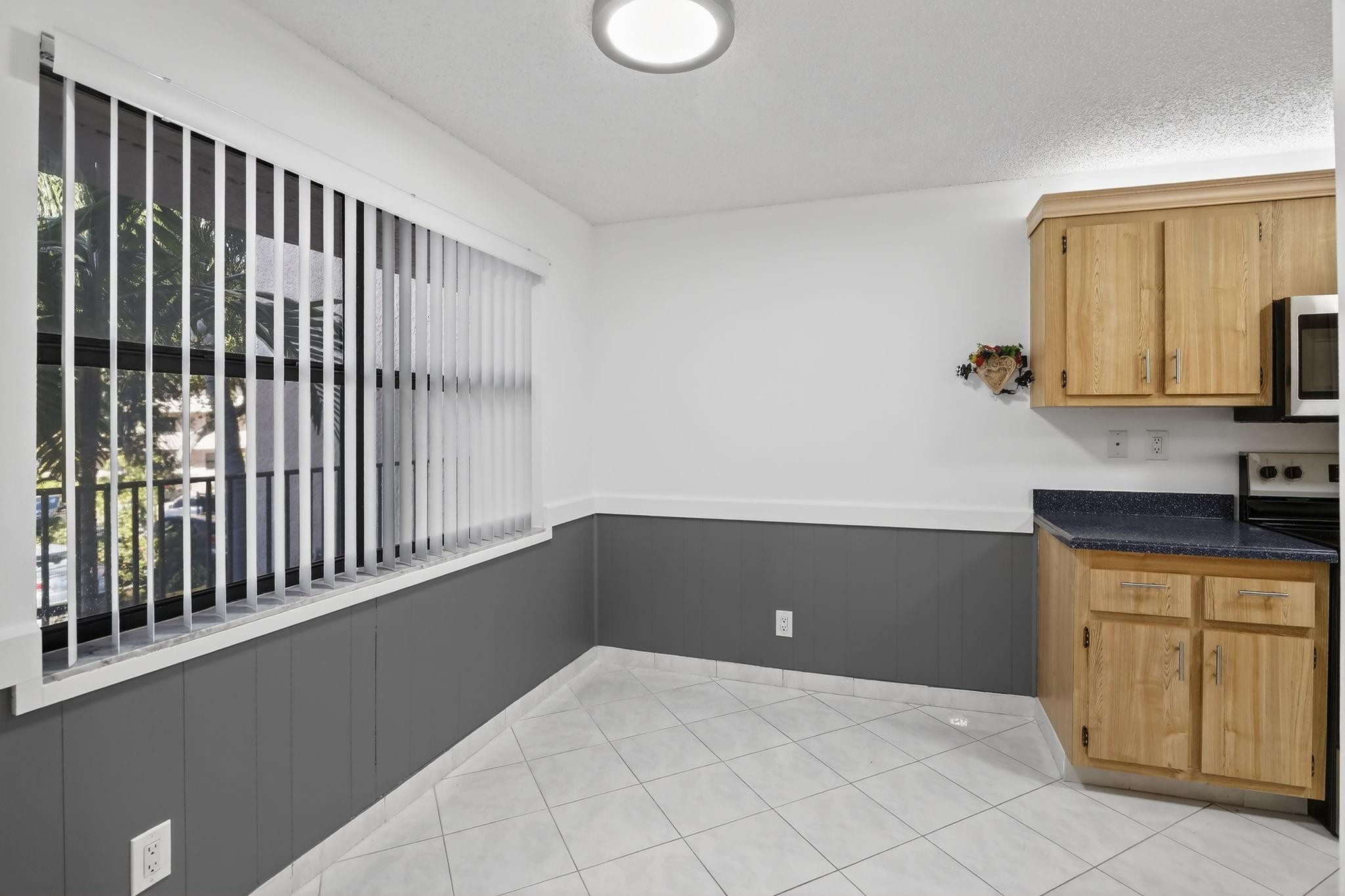 2606 NW 104th Ave 202