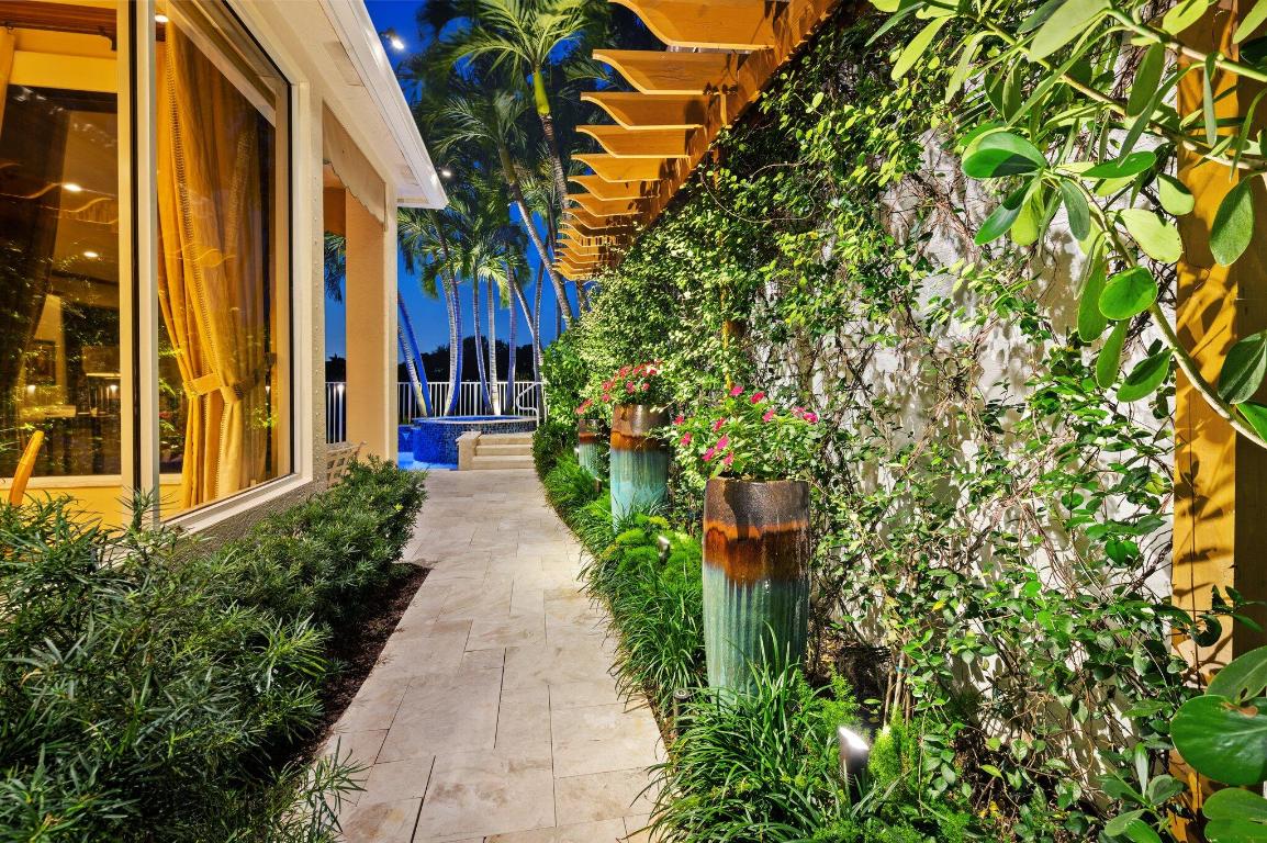 7814 Villa D Este Way