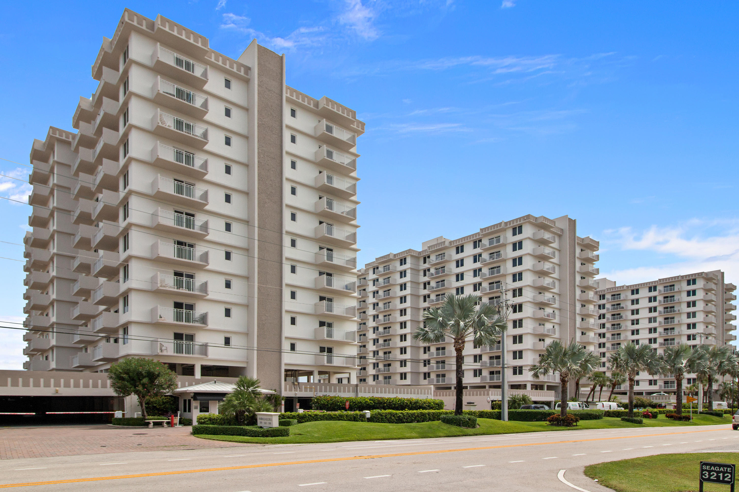 3221 S Ocean Boulevard 209