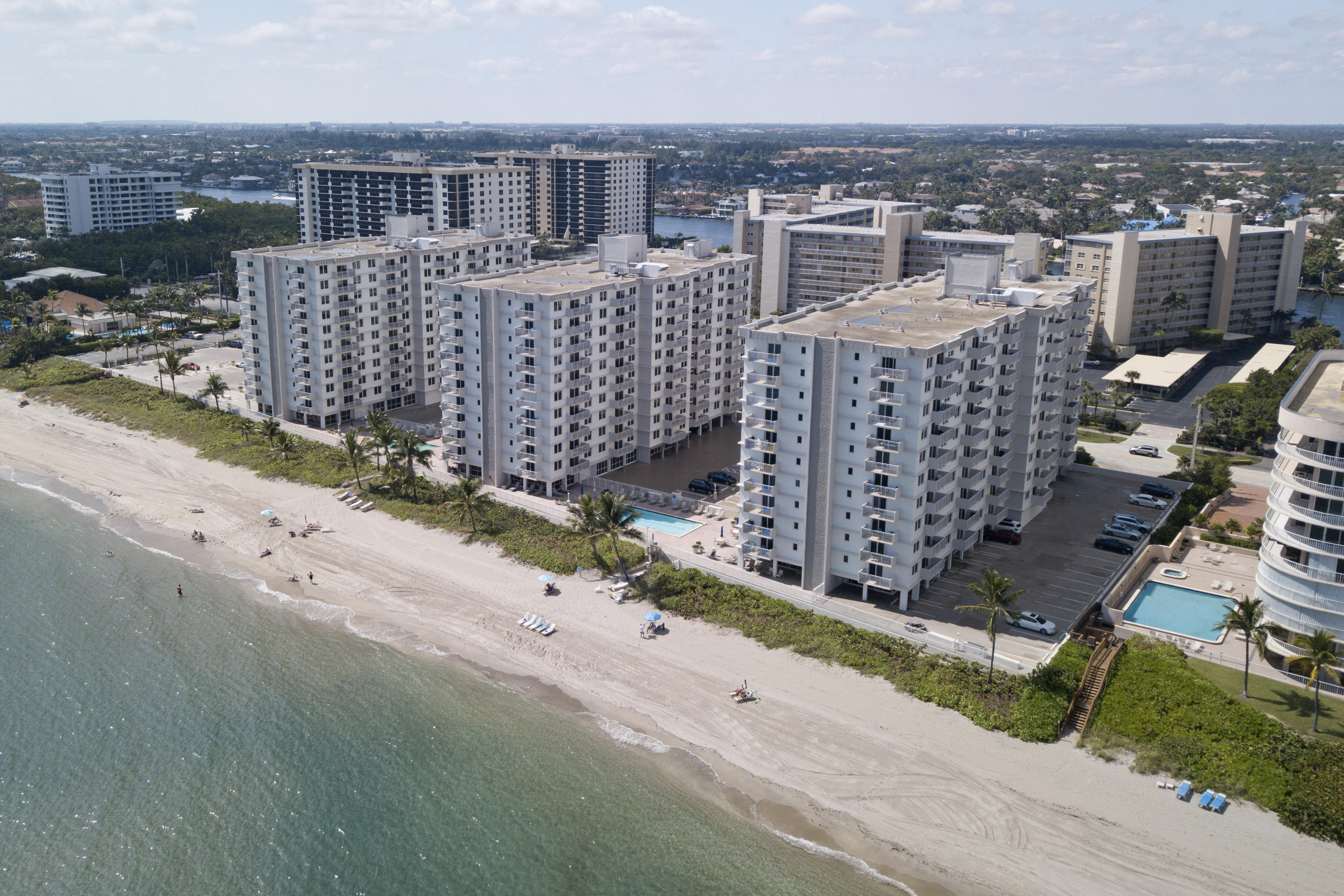 3221 S Ocean Boulevard 209