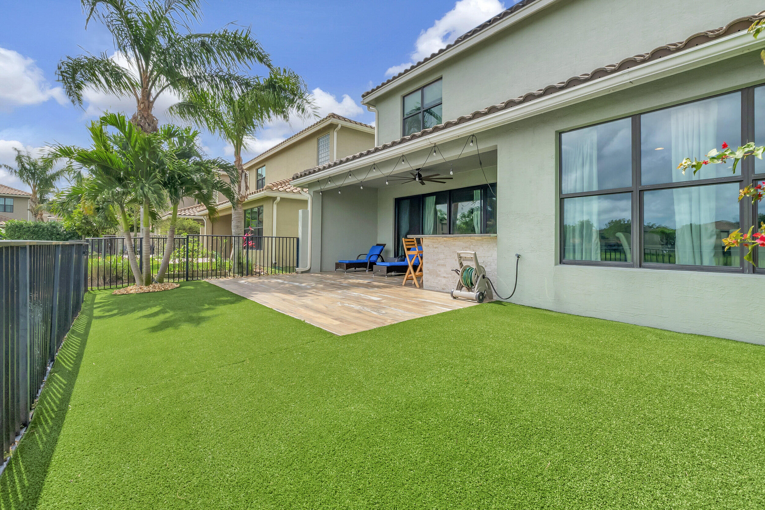 13810 Moss Agate Avenue