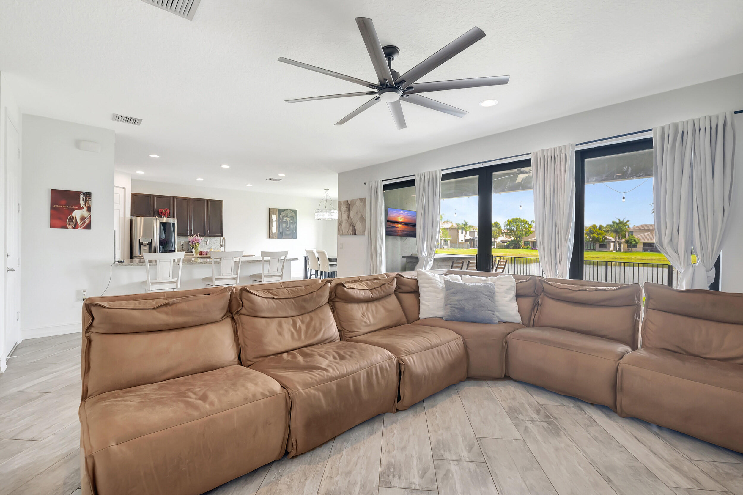 13810 Moss Agate Avenue