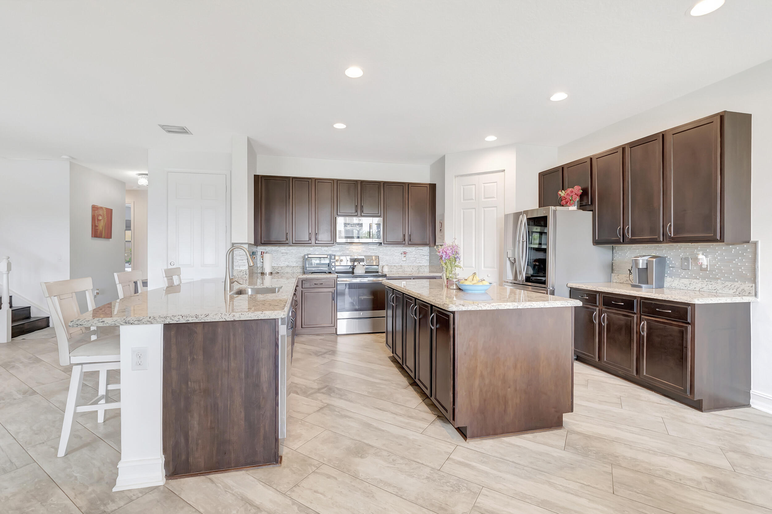 13810 Moss Agate Avenue