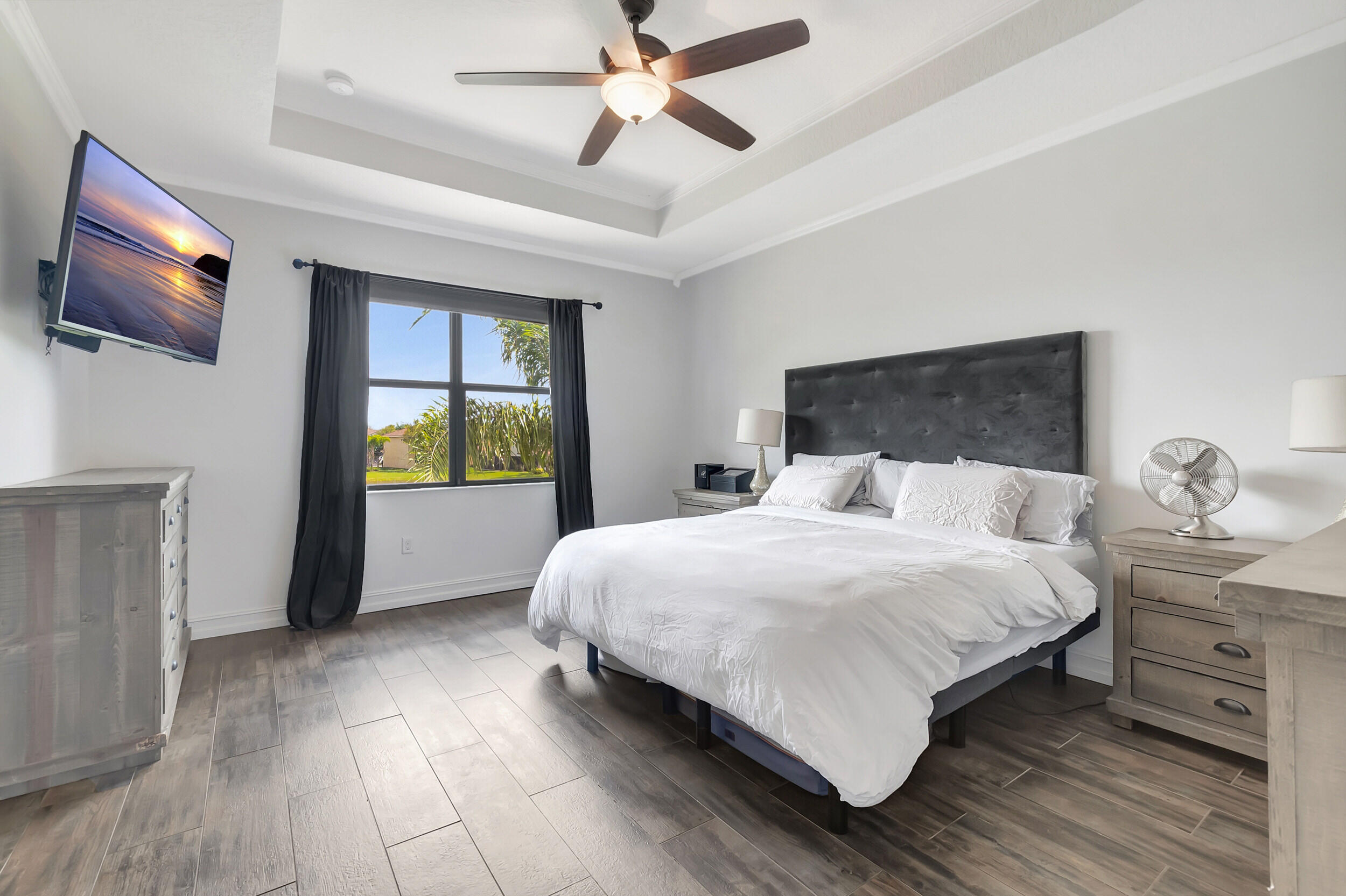 13810 Moss Agate Avenue