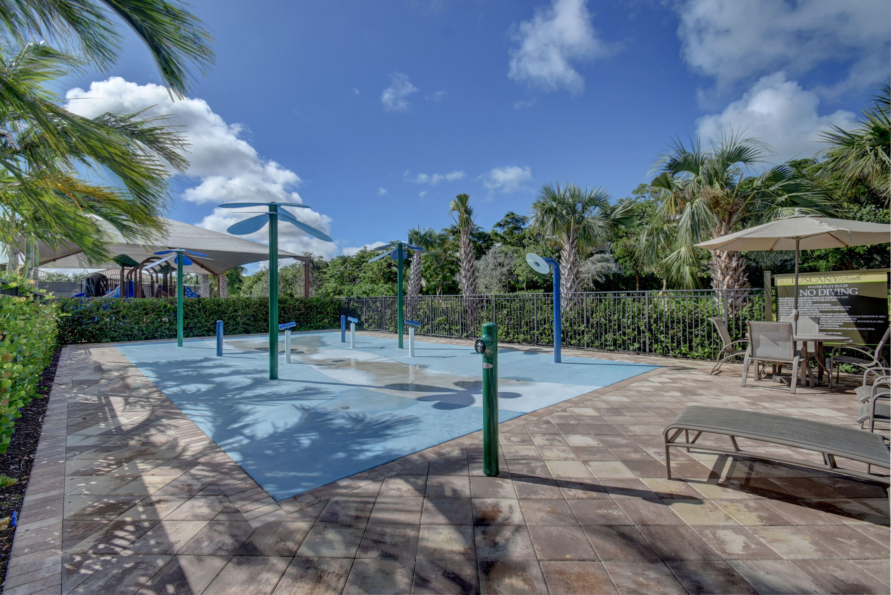 13810 Moss Agate Avenue