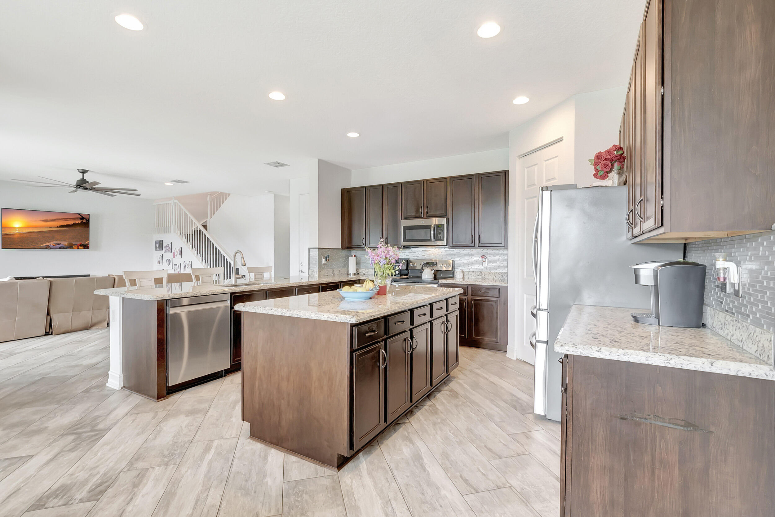 13810 Moss Agate Avenue