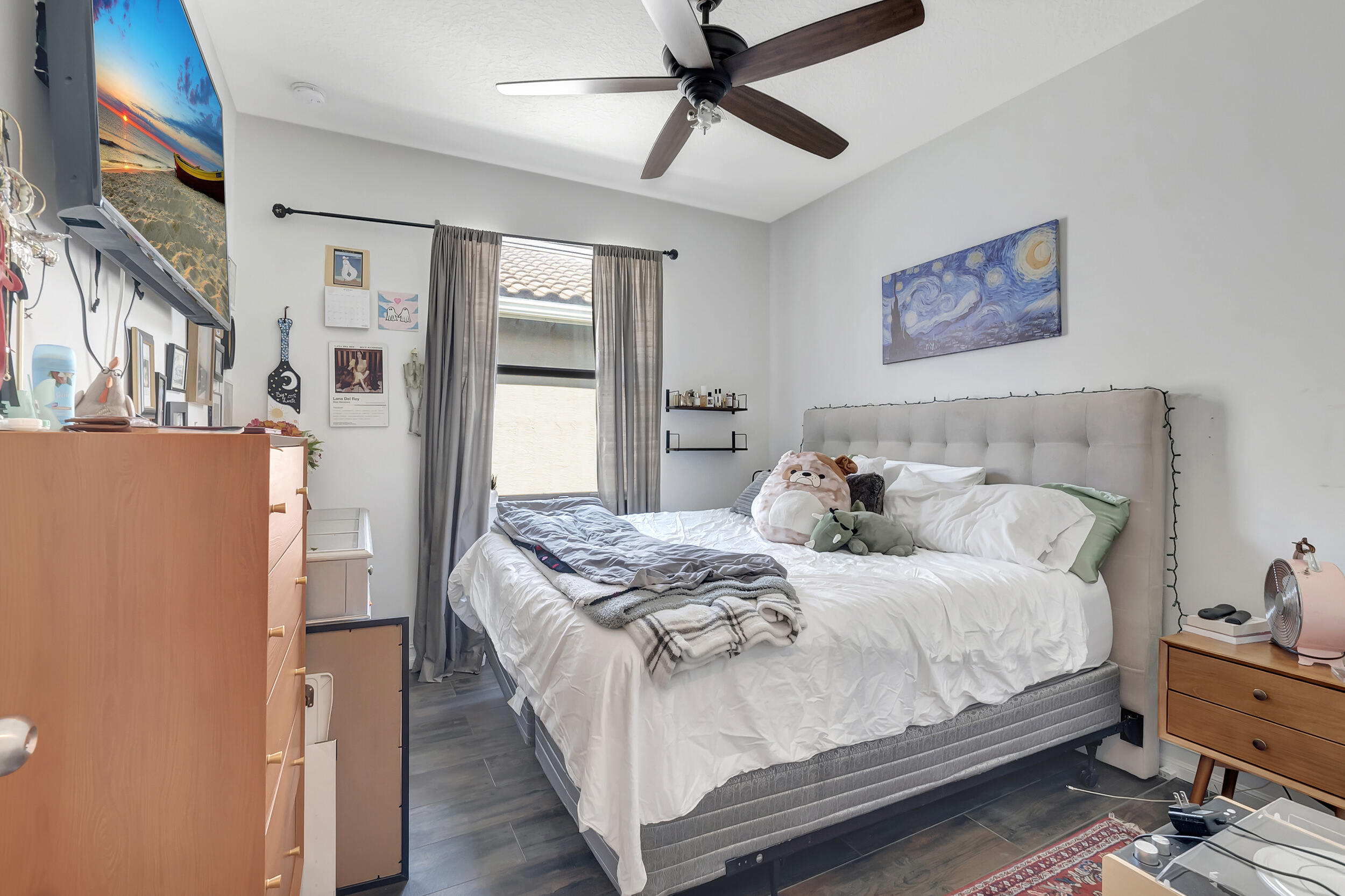 13810 Moss Agate Avenue