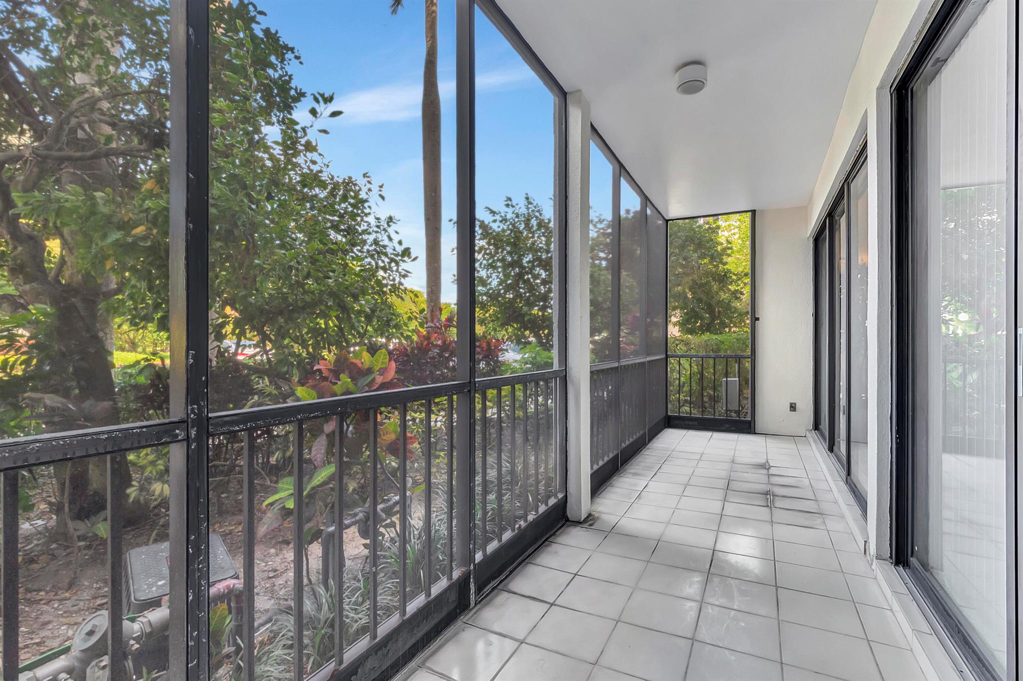 6895 Willow Wood Drive 1012