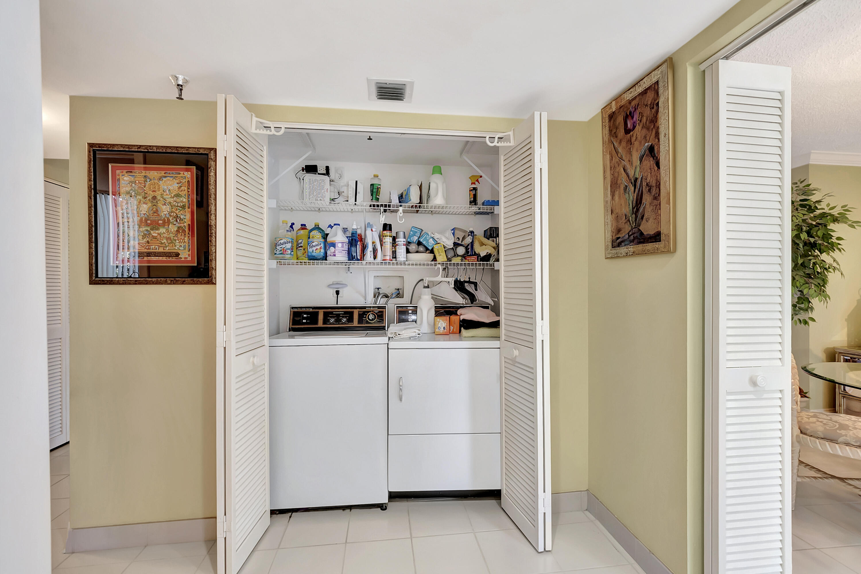 6895 Willow Wood Drive 1012