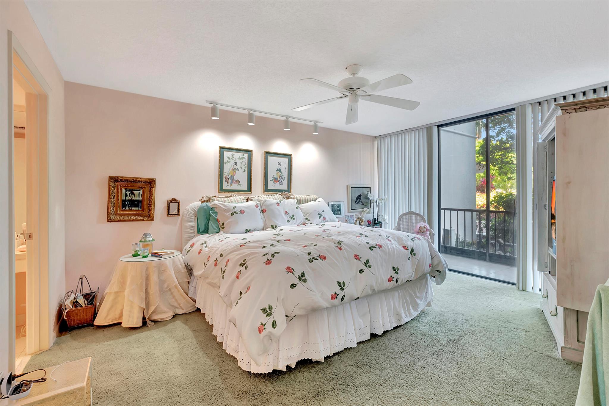 6895 Willow Wood Drive 1012