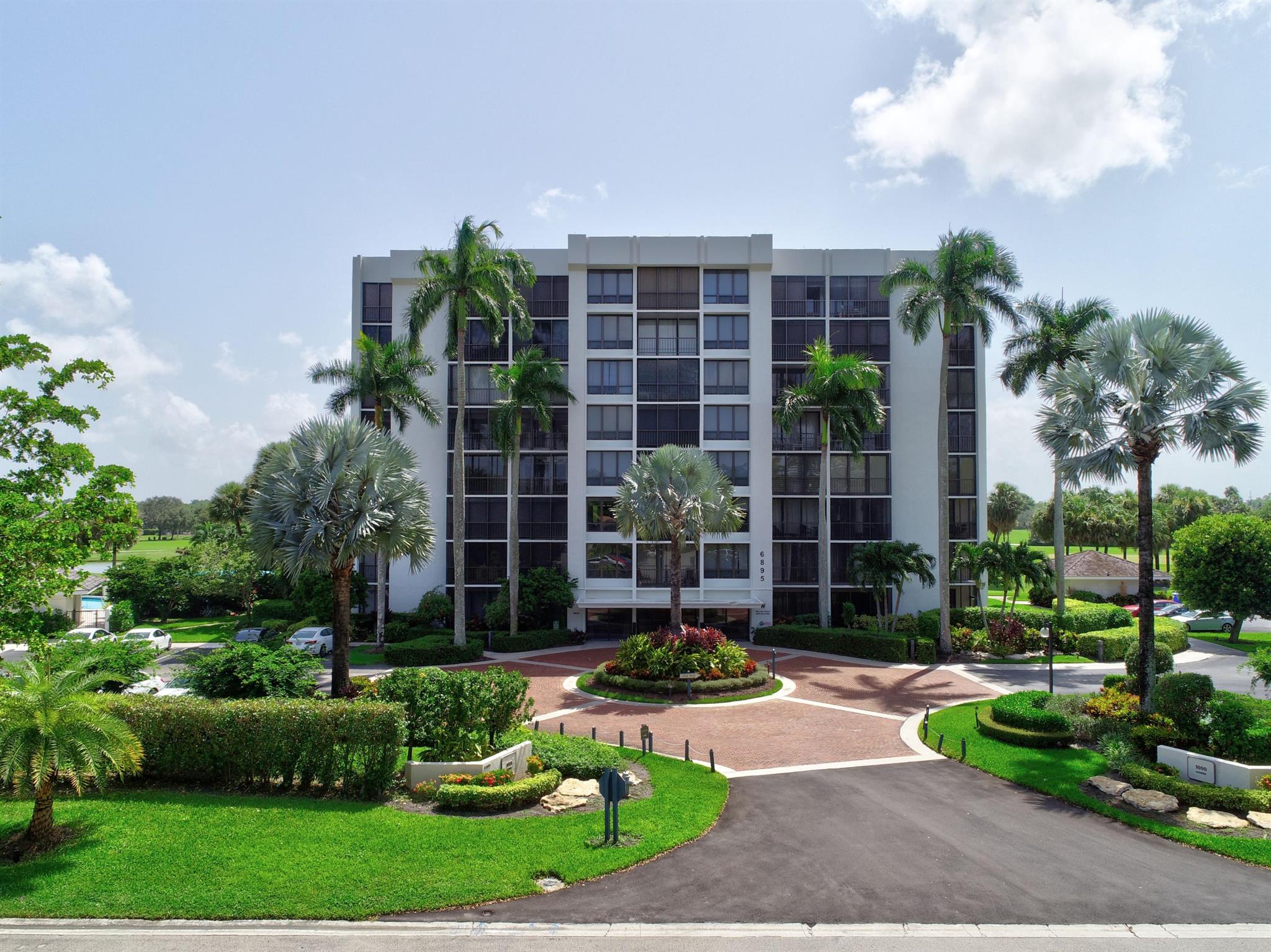 6895 Willow Wood Drive 1012