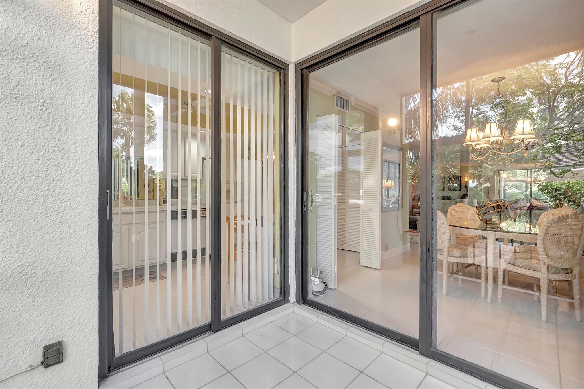 6895 Willow Wood Drive 1012