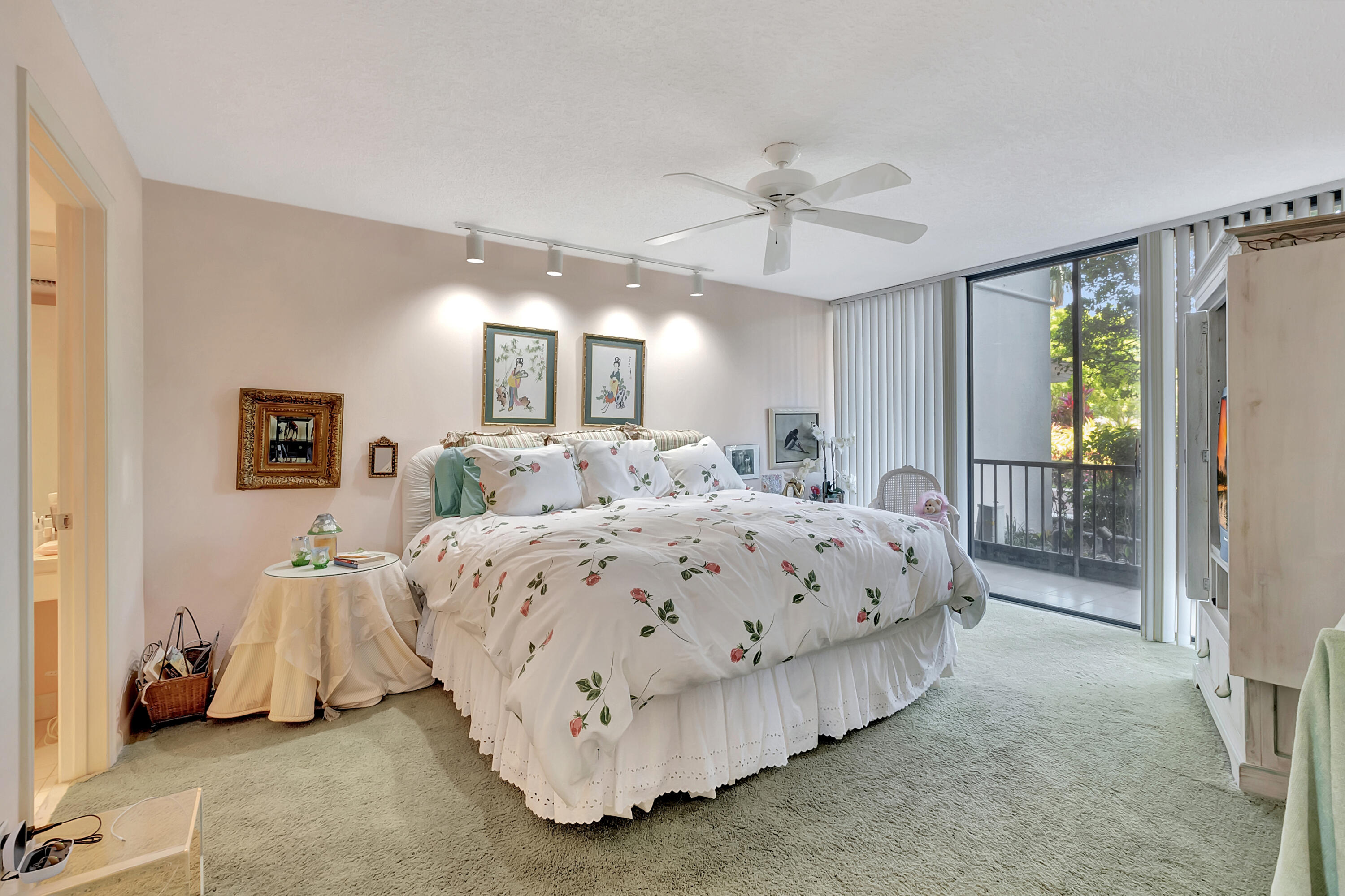 6895 Willow Wood Drive 1012