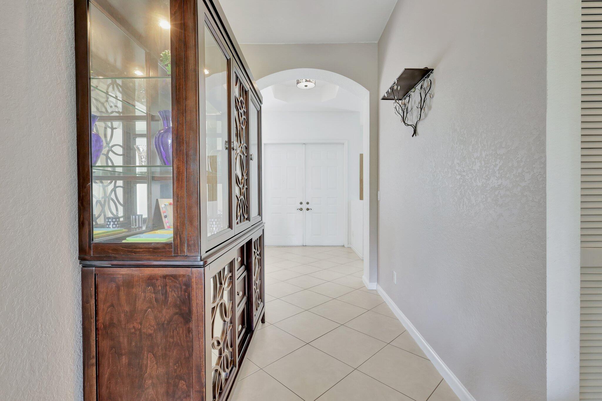 9883 Savannah Estates Drive