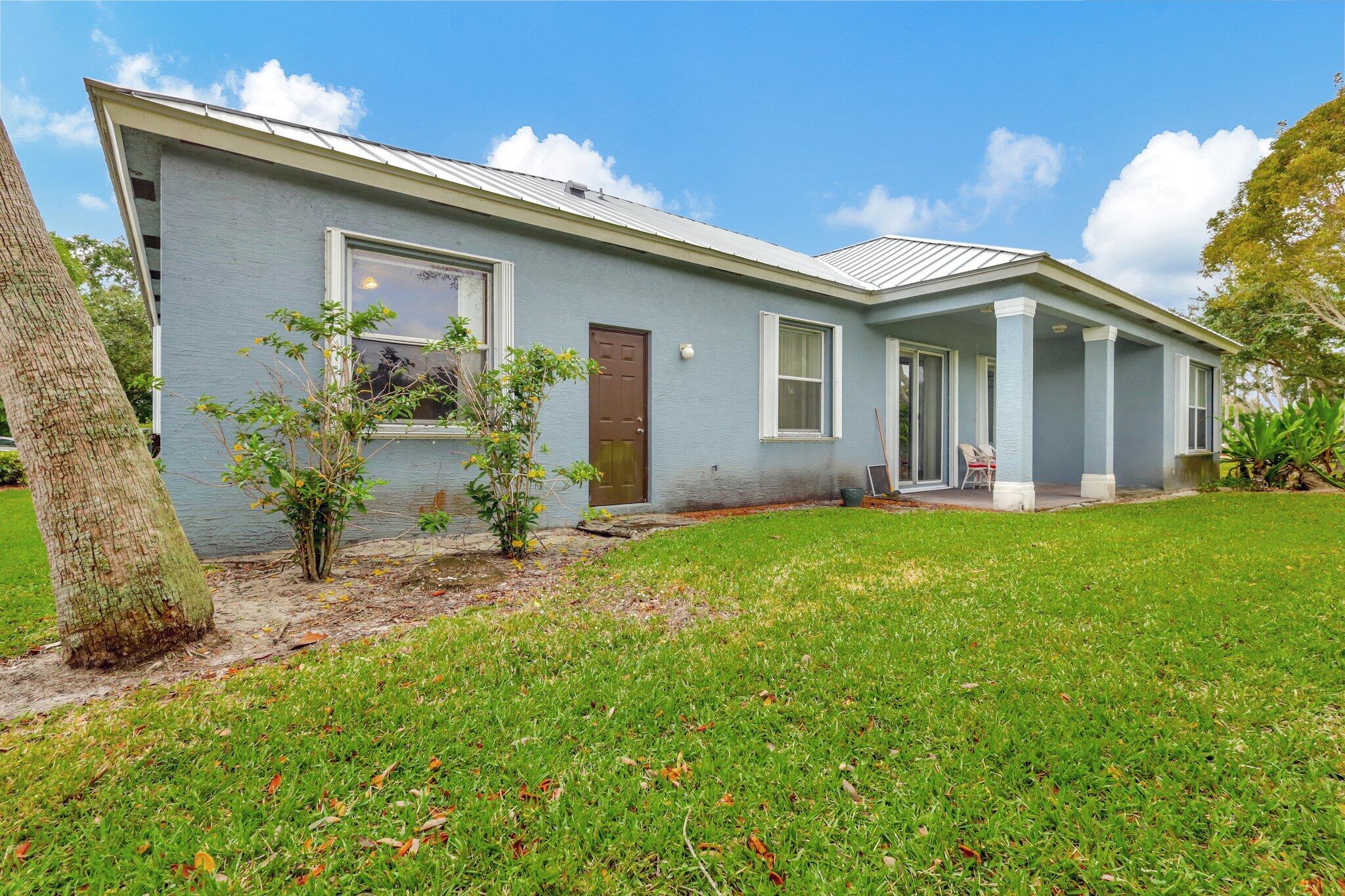 9883 Savannah Estates Drive