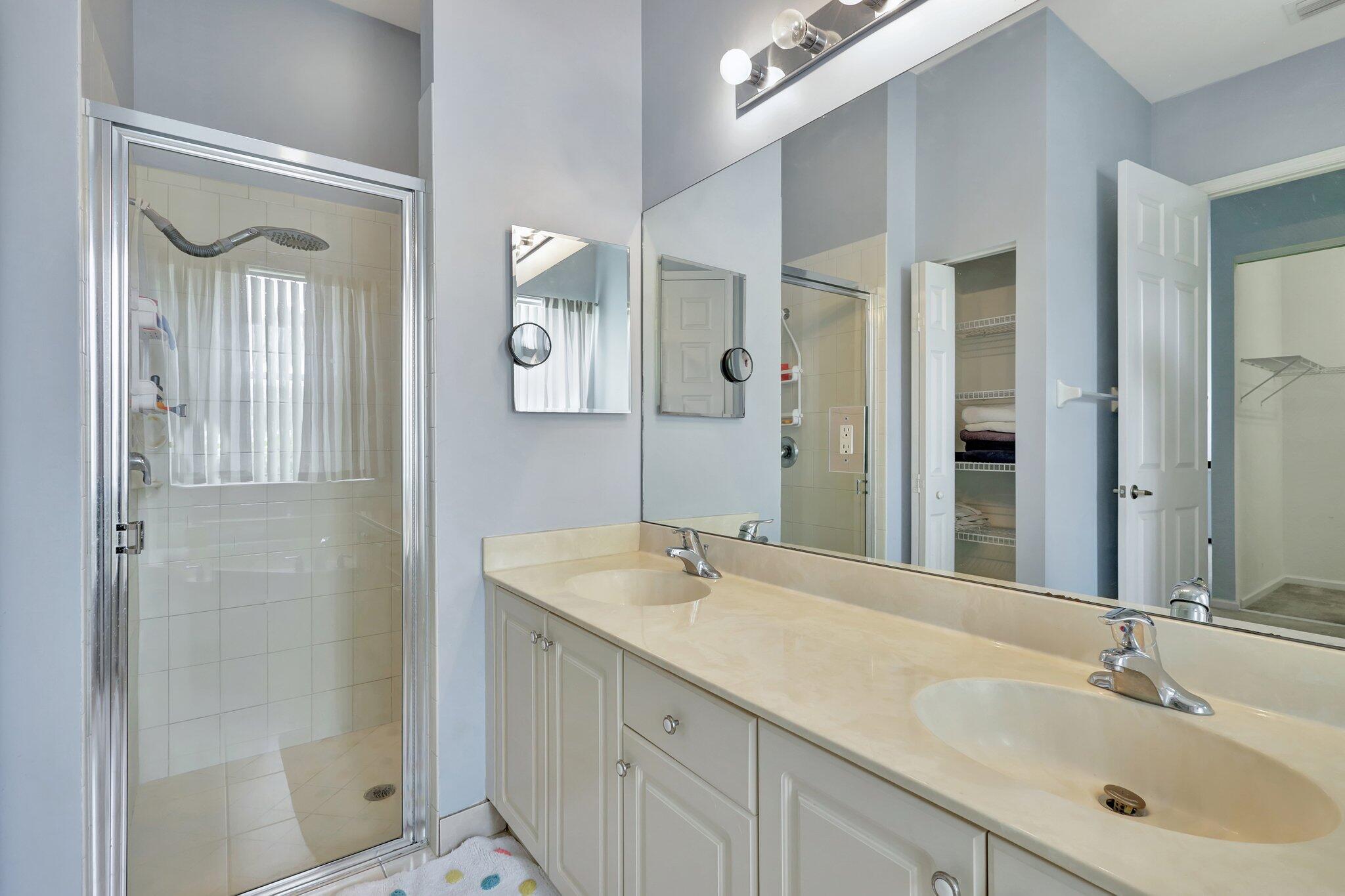 9883 Savannah Estates Drive