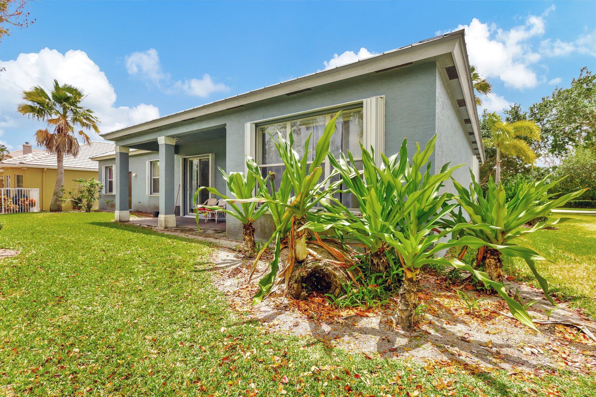 9883 Savannah Estates Drive