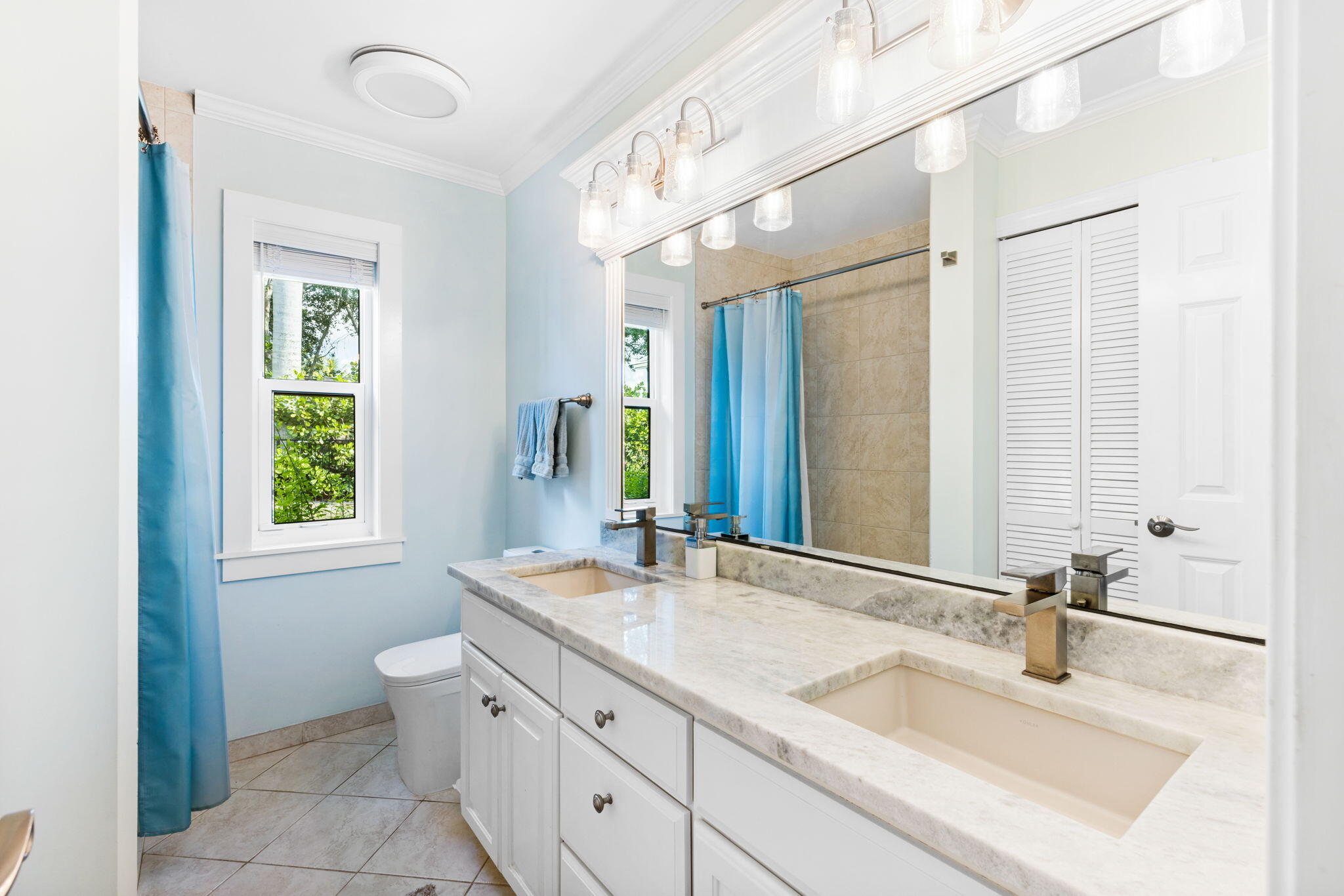 610 SW Bittern Street