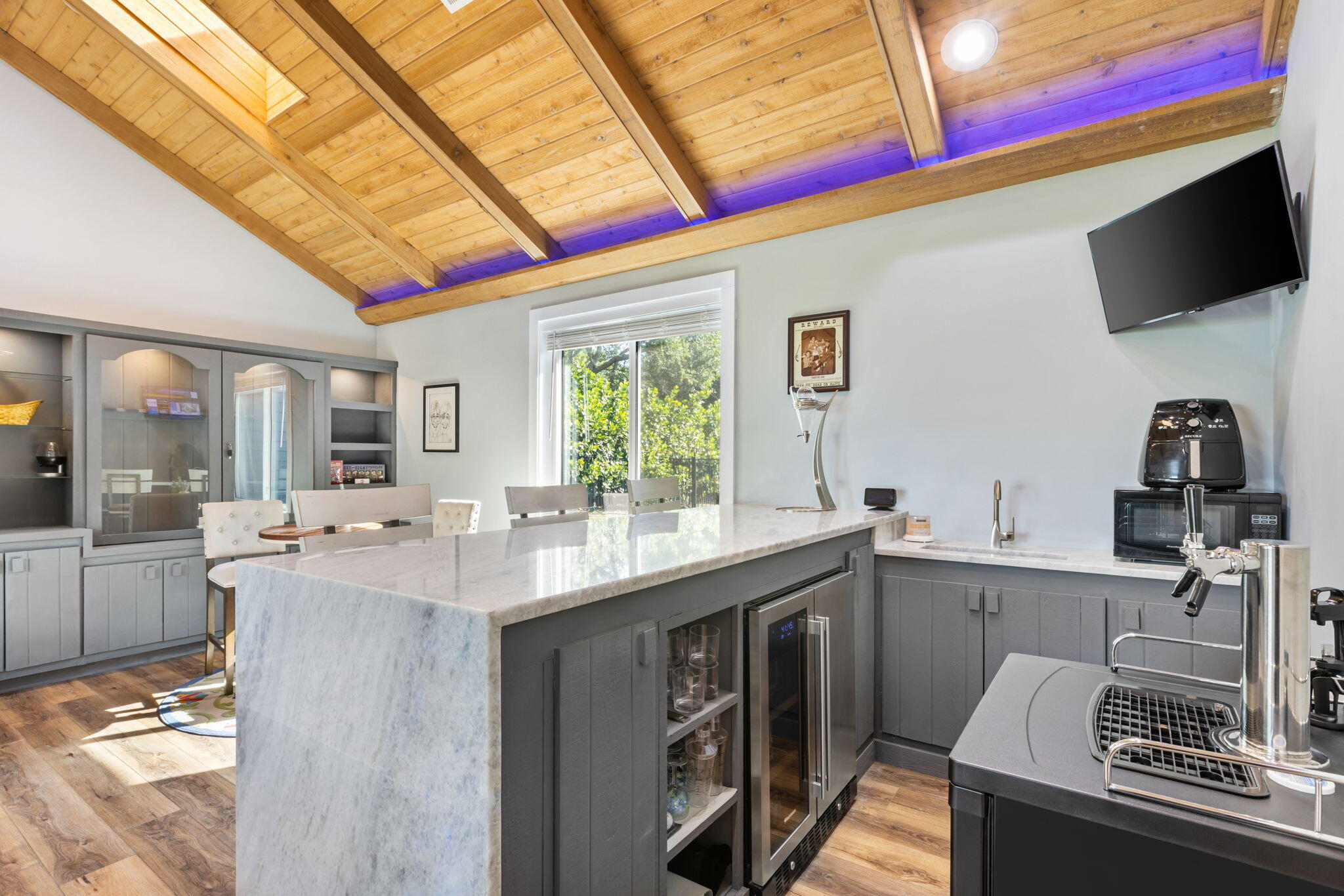 610 SW Bittern Street