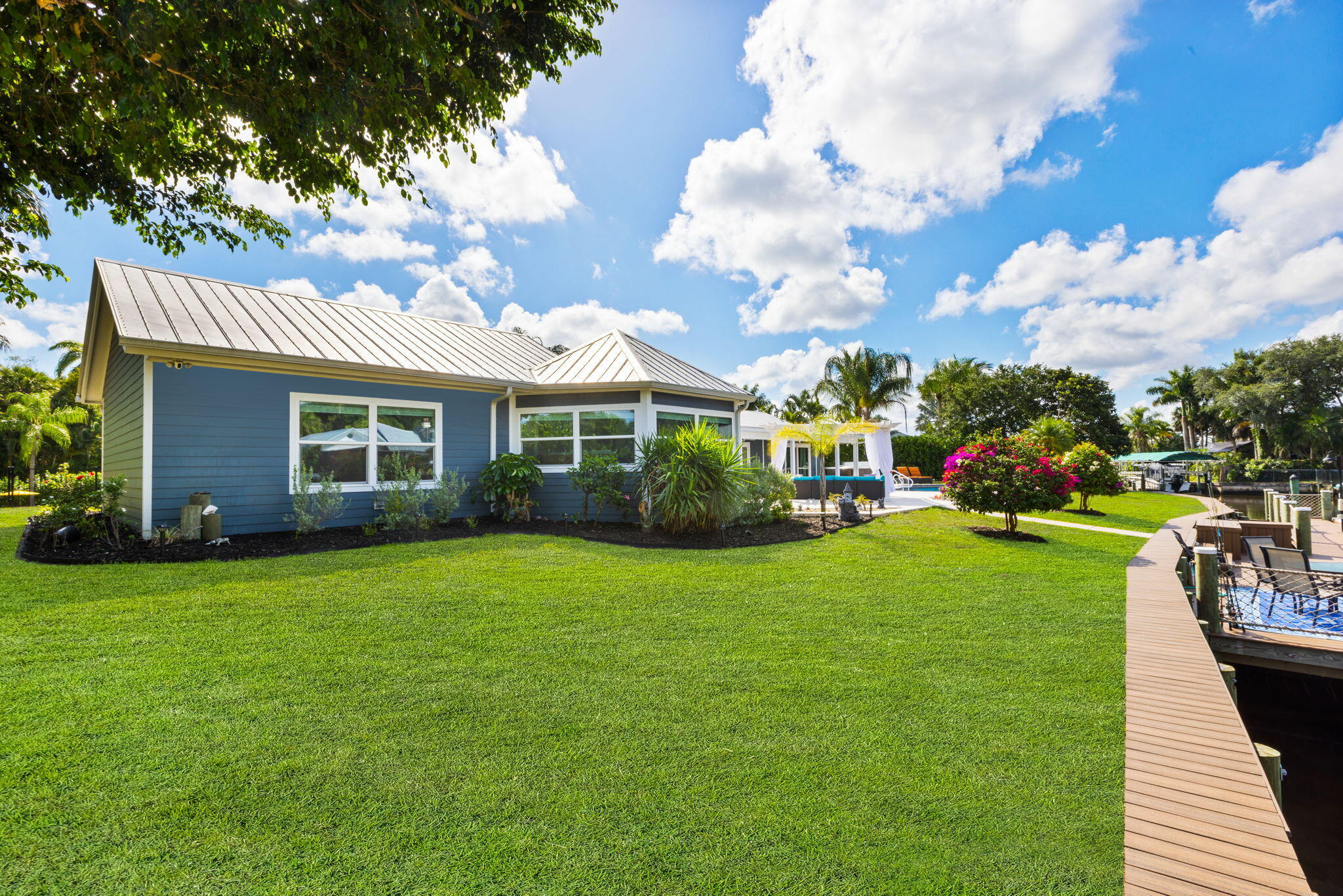 610 SW Bittern Street