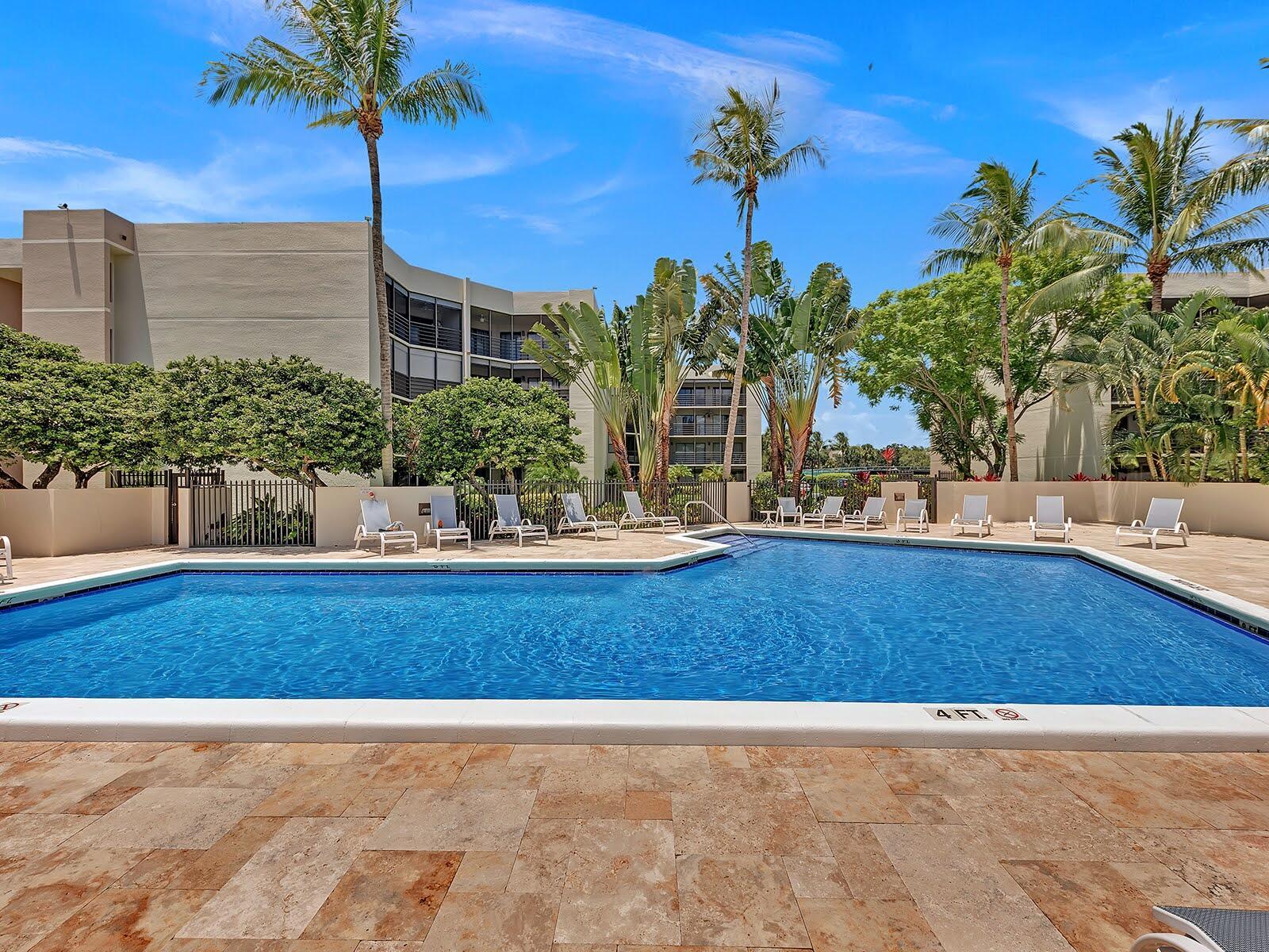 5800 Camino Del Sol 206