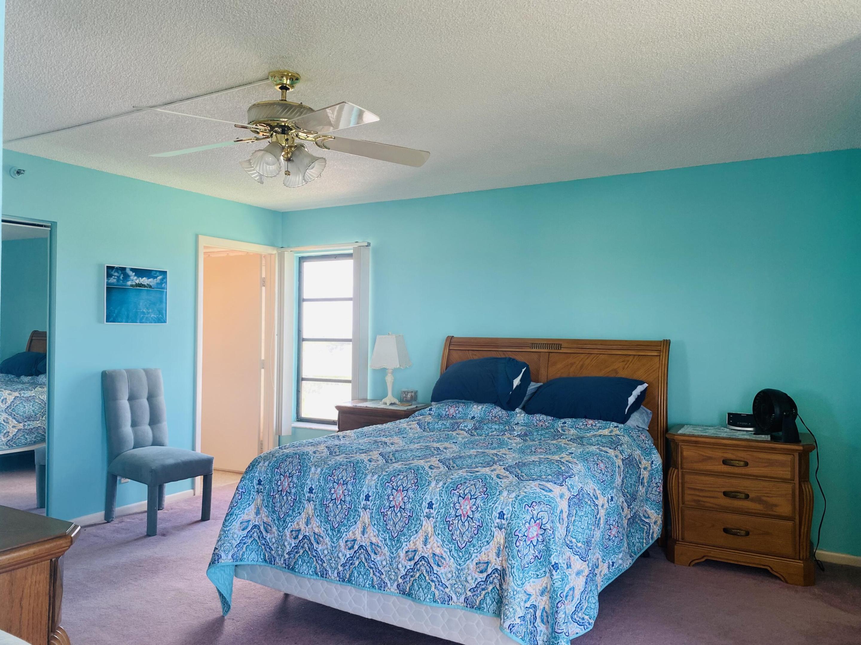 7076 Huntington Lane 801