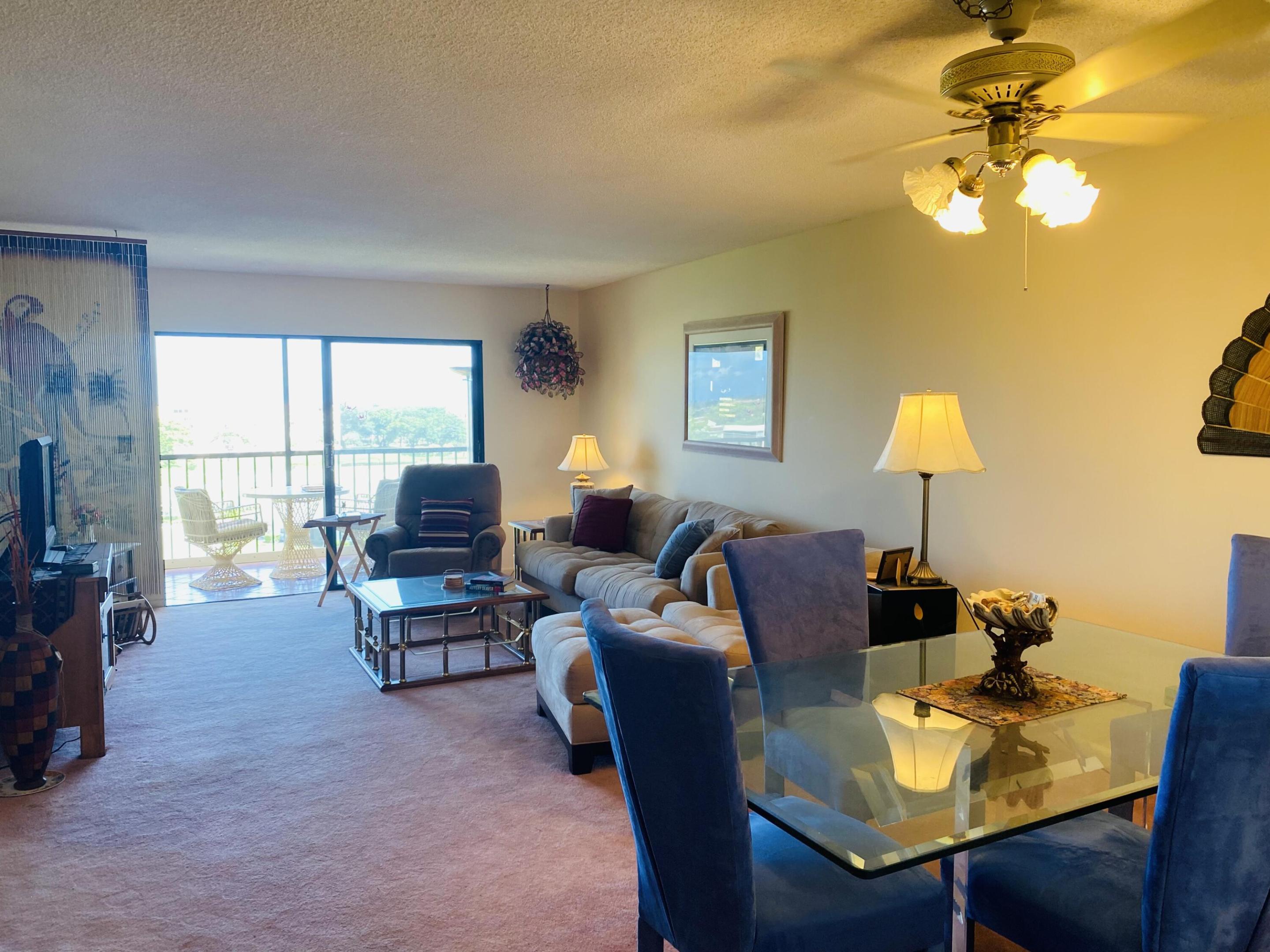 7076 Huntington Lane 801