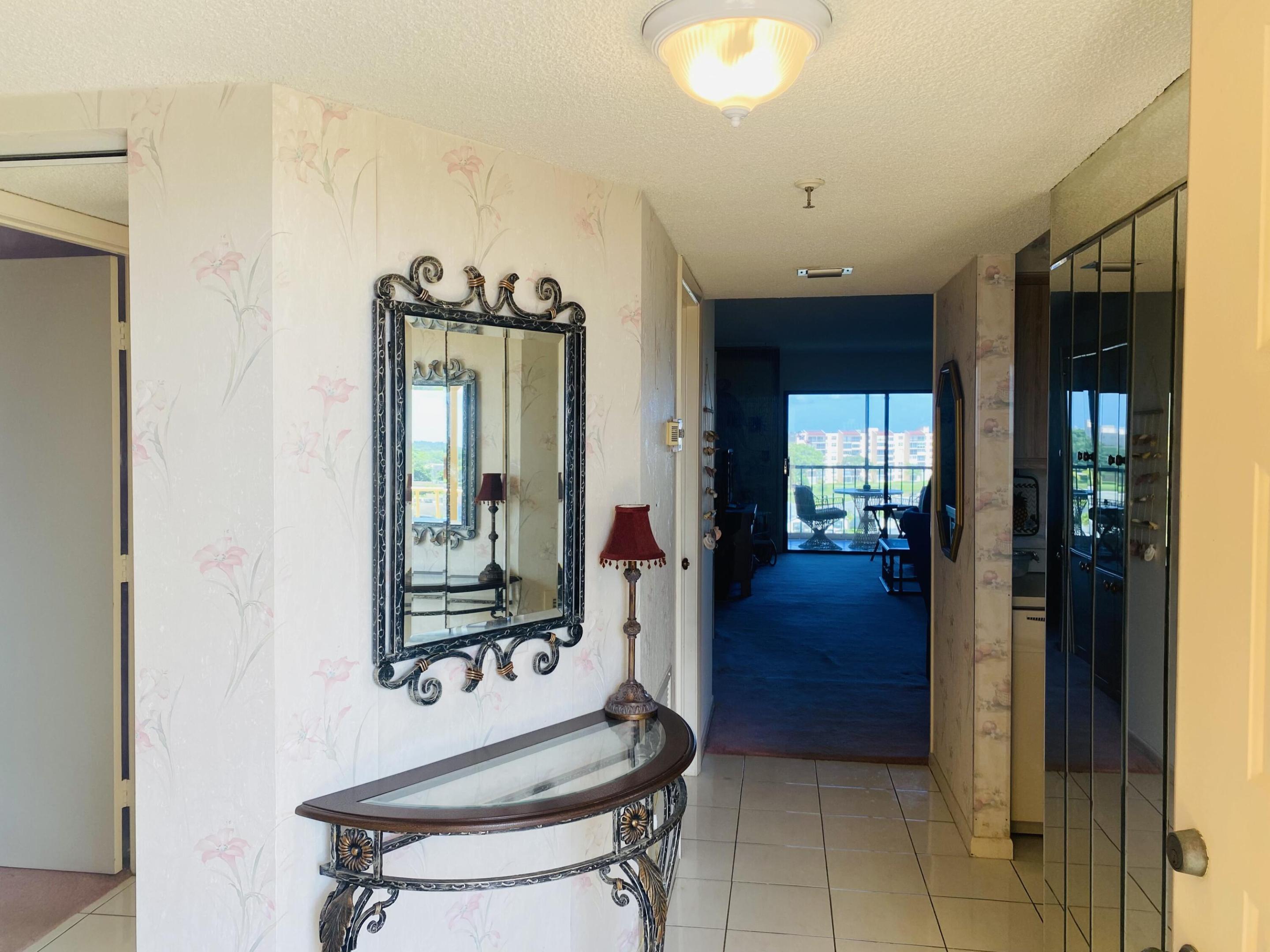 7076 Huntington Lane 801