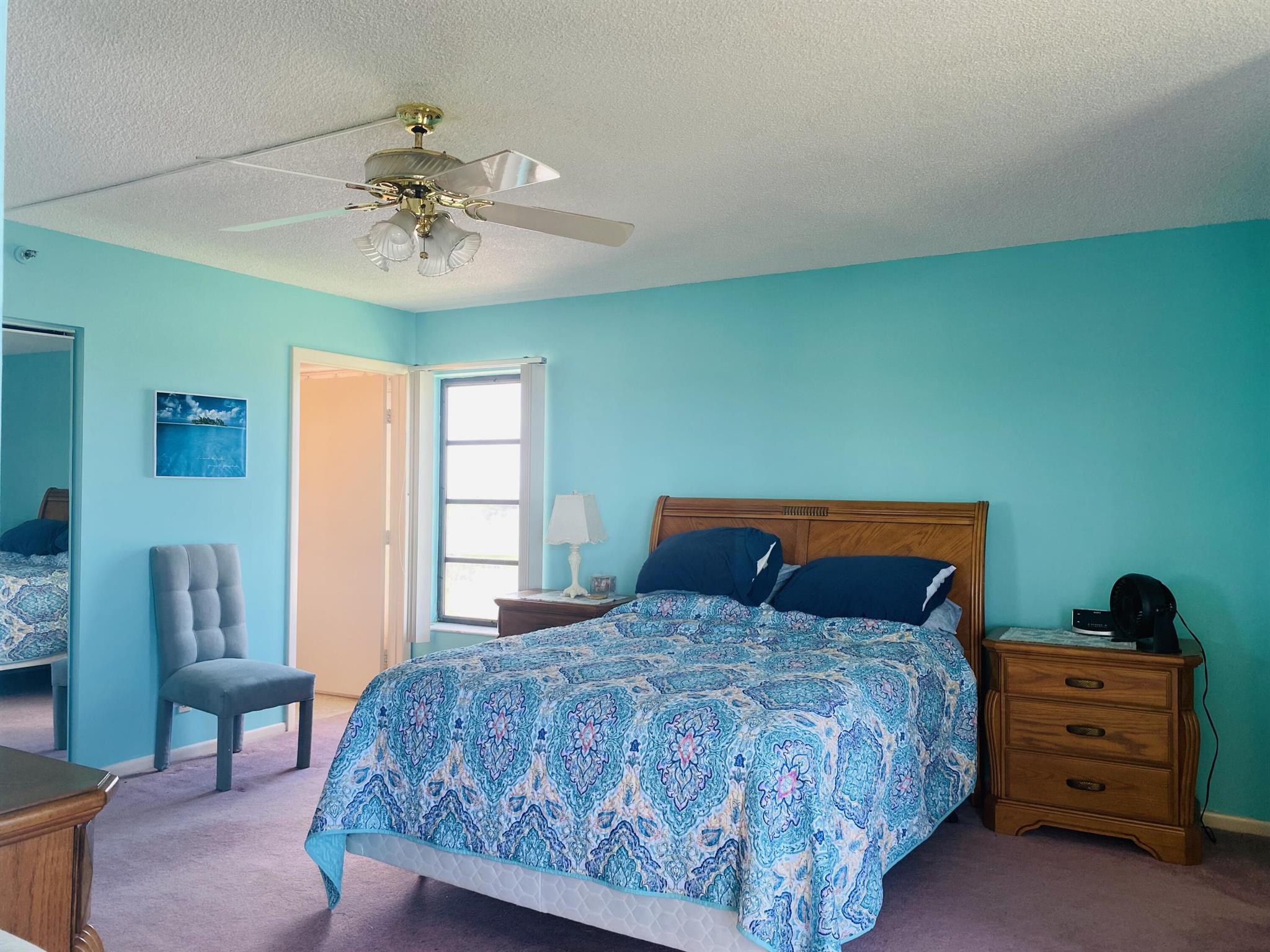 7076 Huntington Lane 801