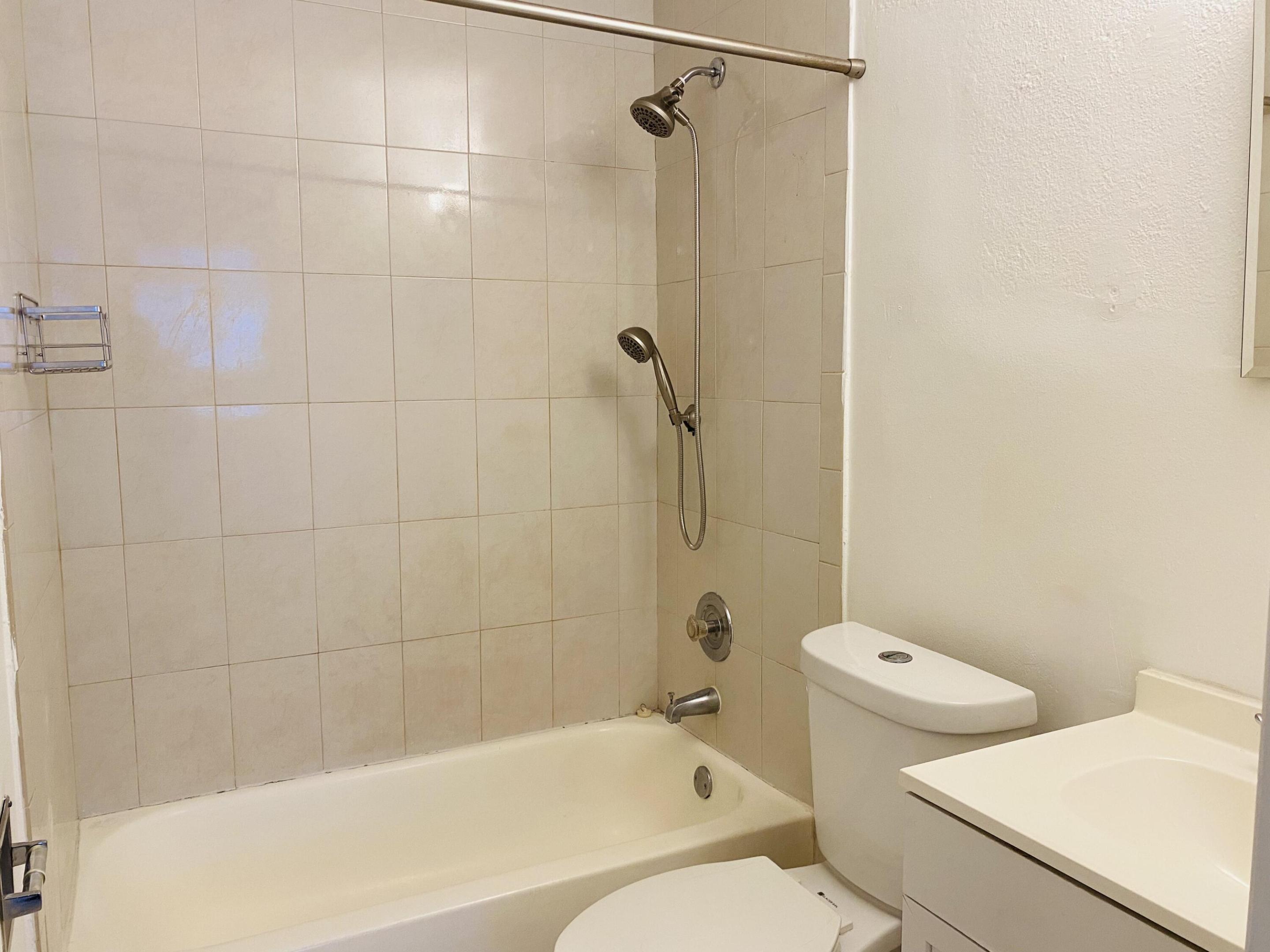 709 SW 13th Avenue 4