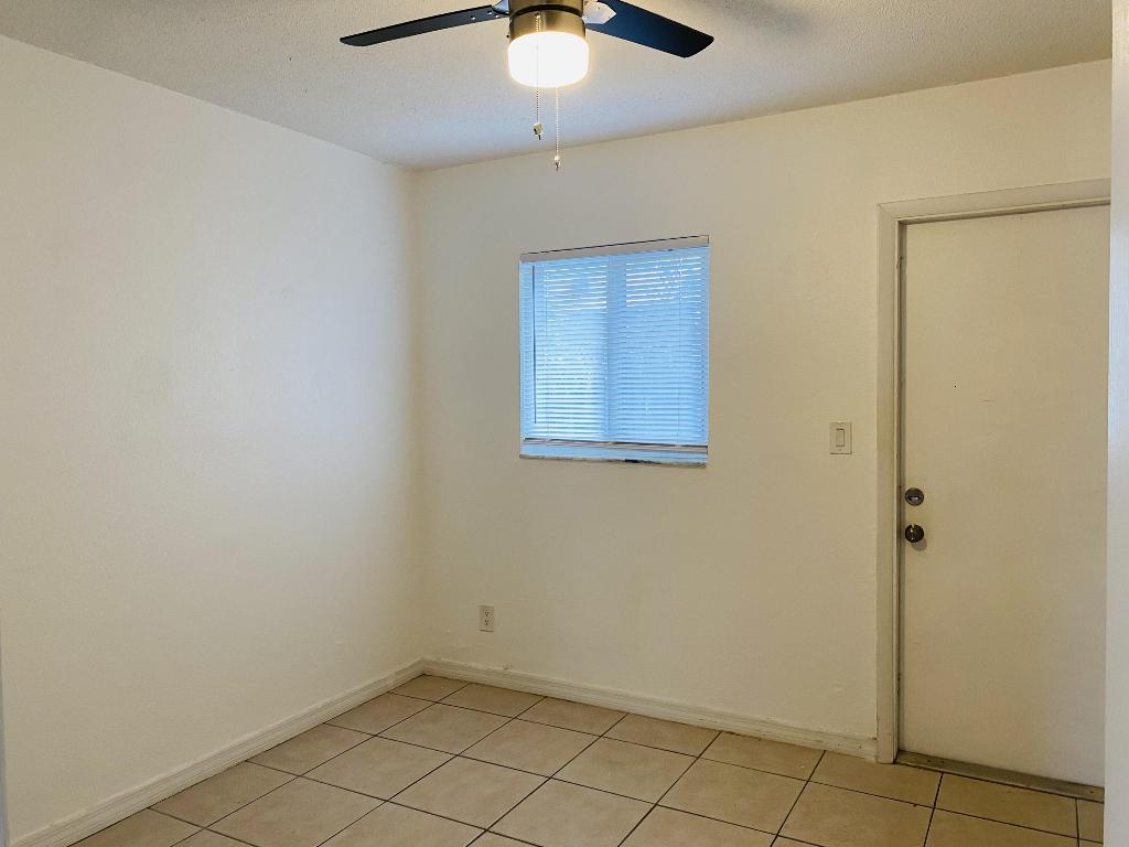 709 SW 13th Avenue 4