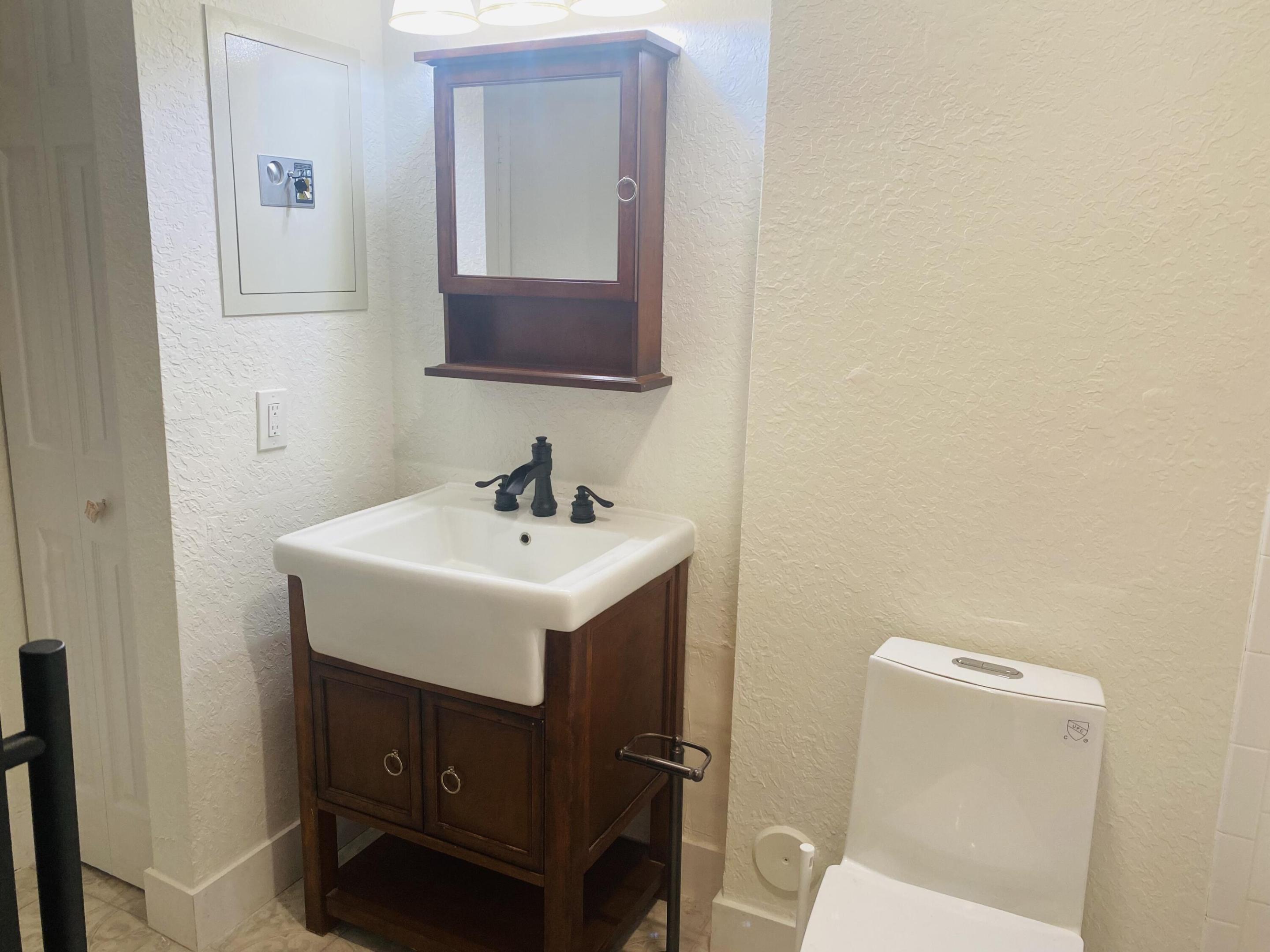 1805 N Flagler Drive 109