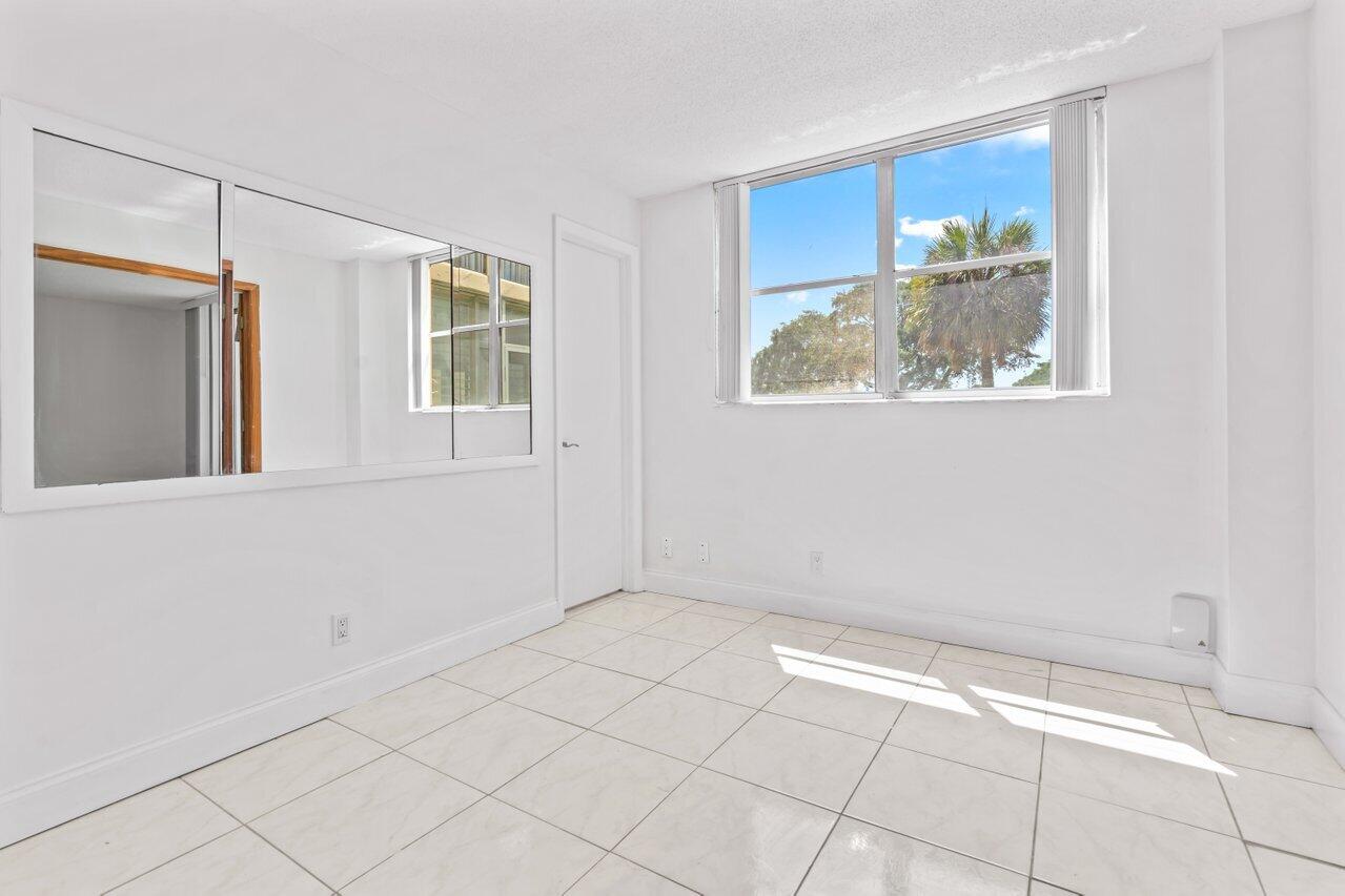 6161 NW 2nd Avenue 1190