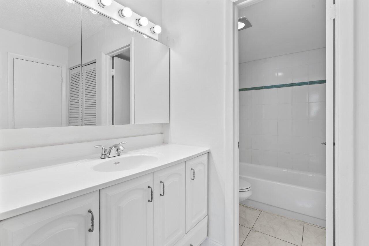 6161 NW 2nd Avenue 1190