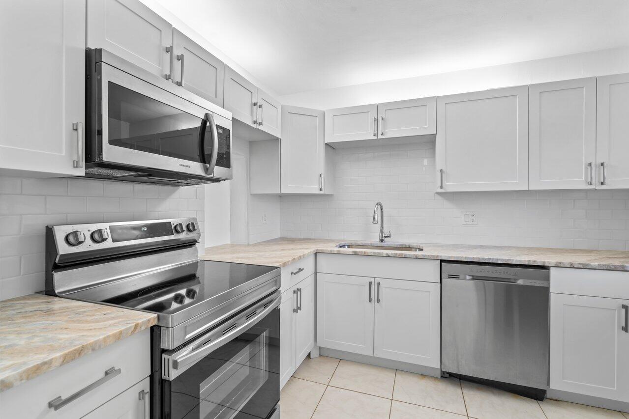 6161 NW 2nd Avenue 1190