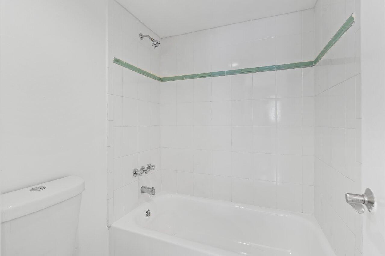 6161 NW 2nd Avenue 1190