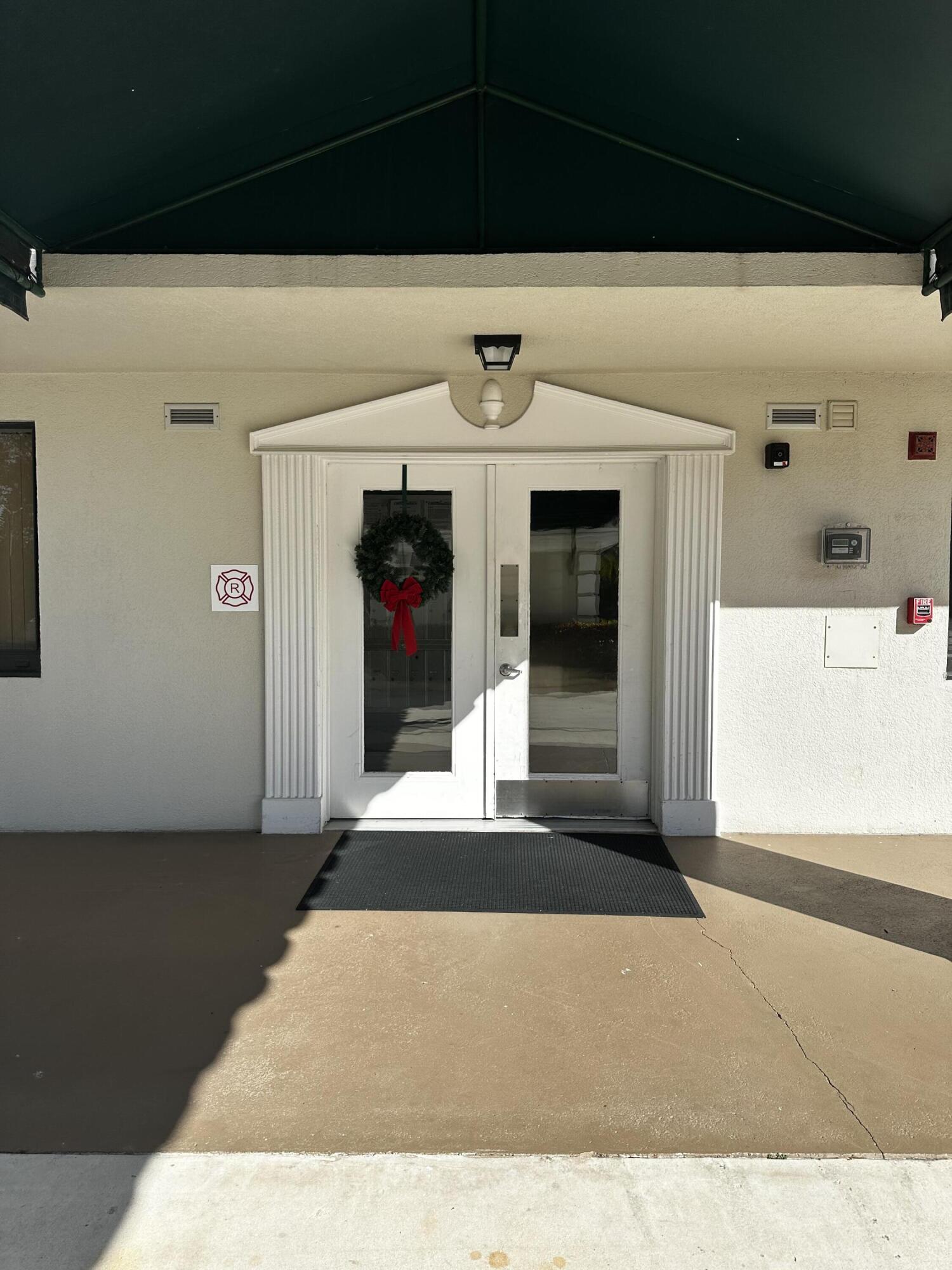 6193 Balboa Circle 405