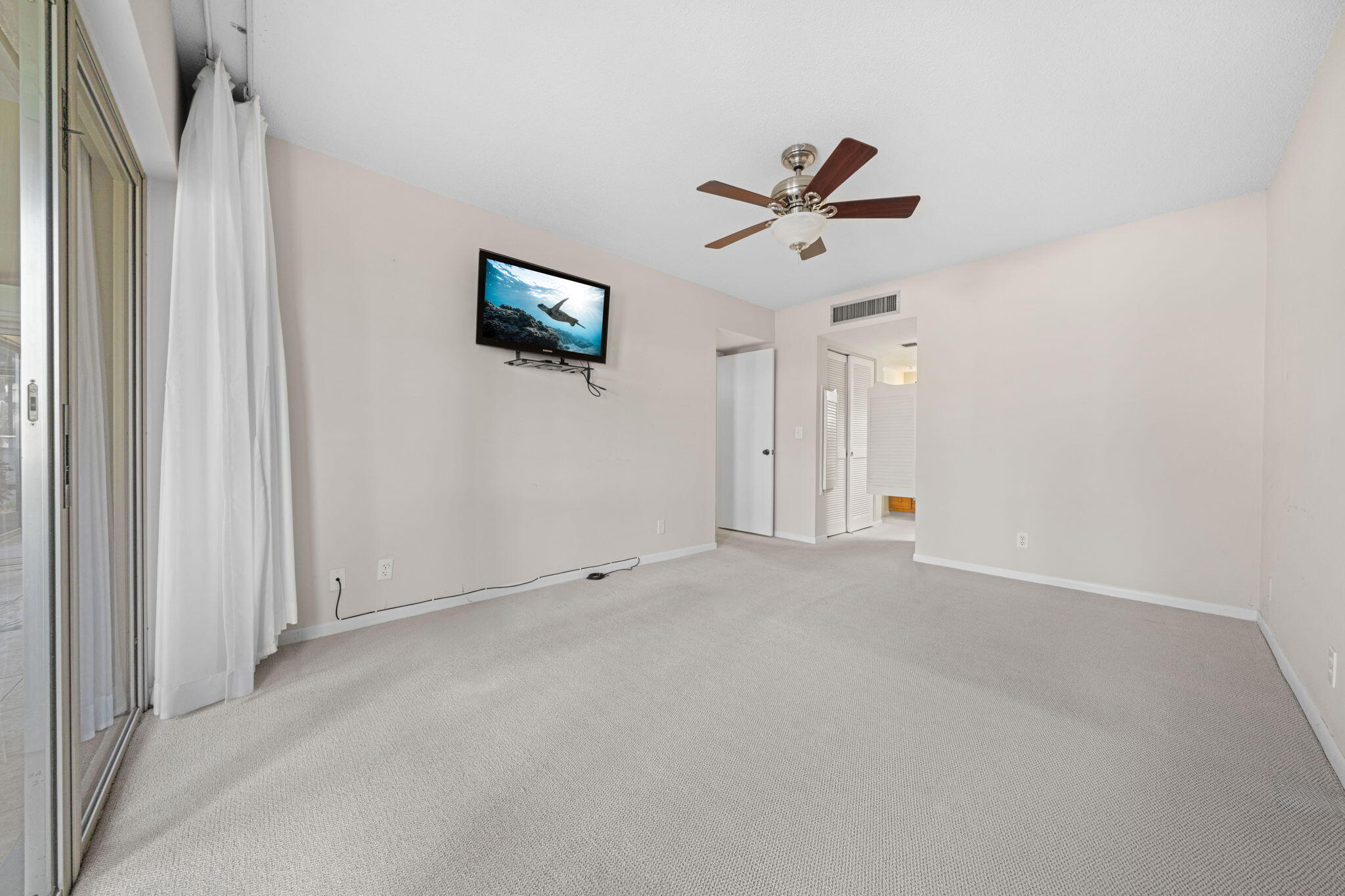 2541 Boundbrook Boulevard 126