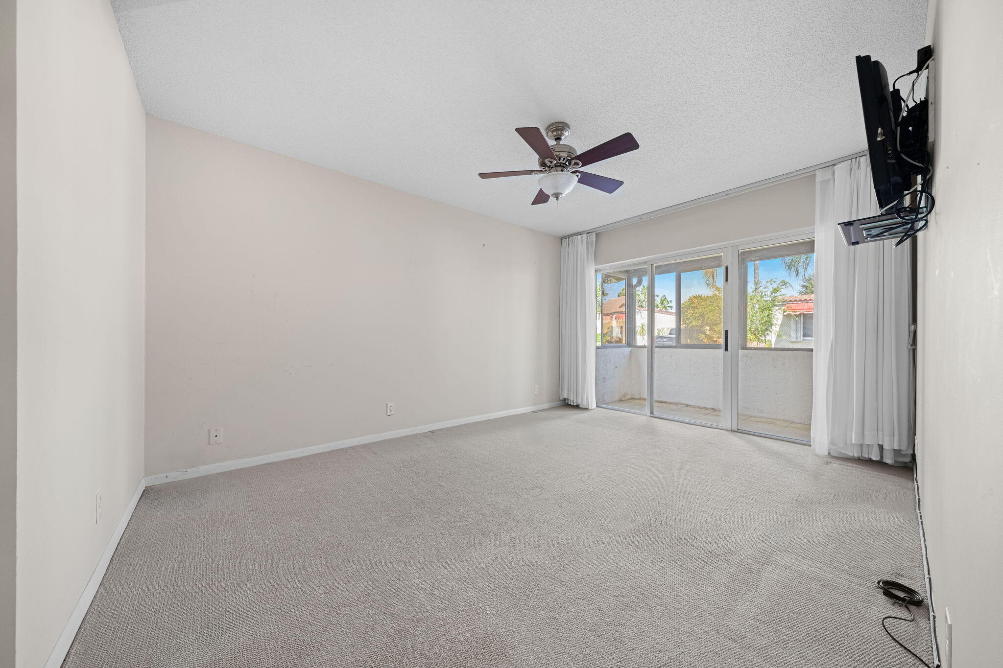 2541 Boundbrook Boulevard 126