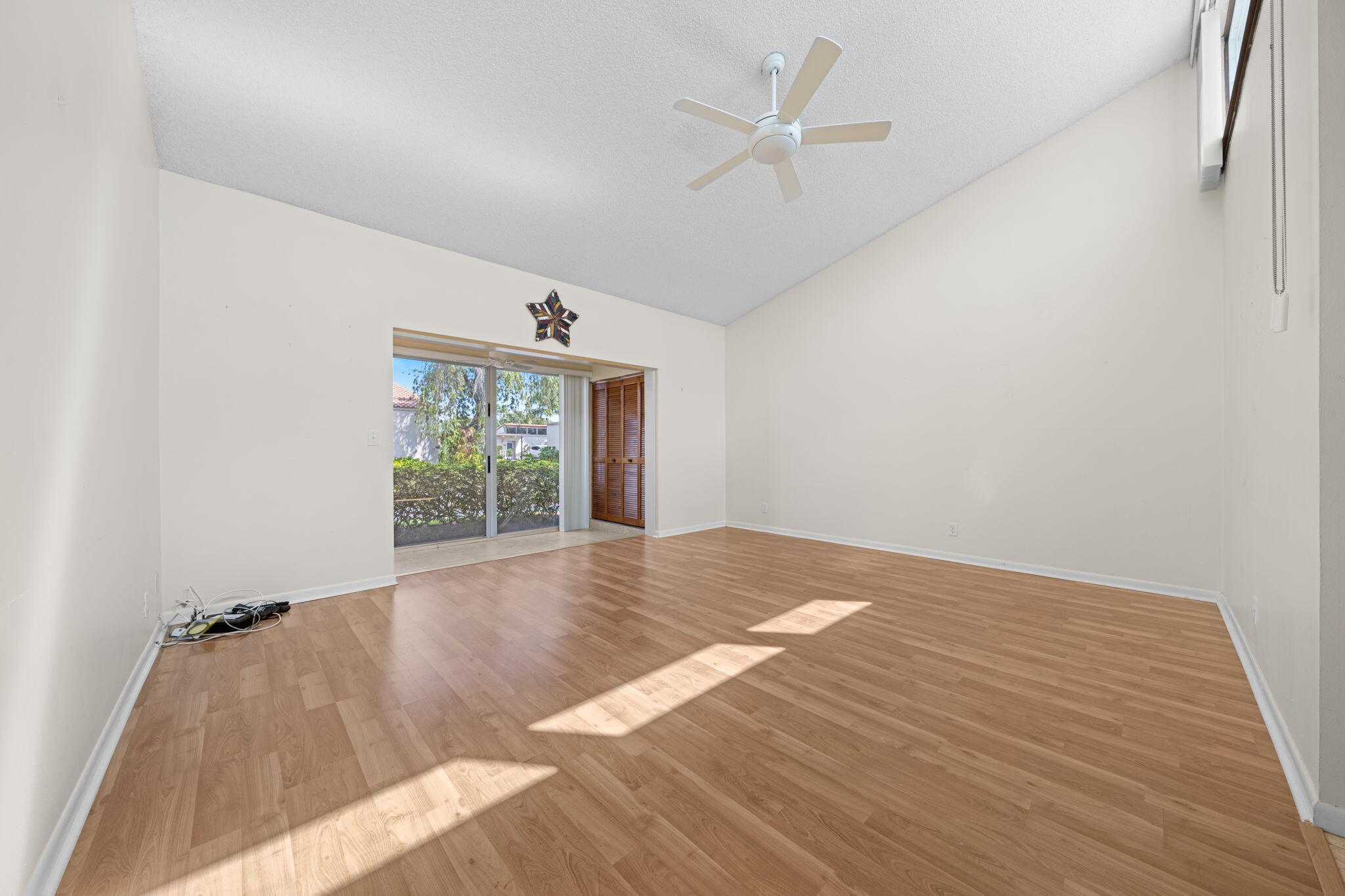 2541 Boundbrook Boulevard 126