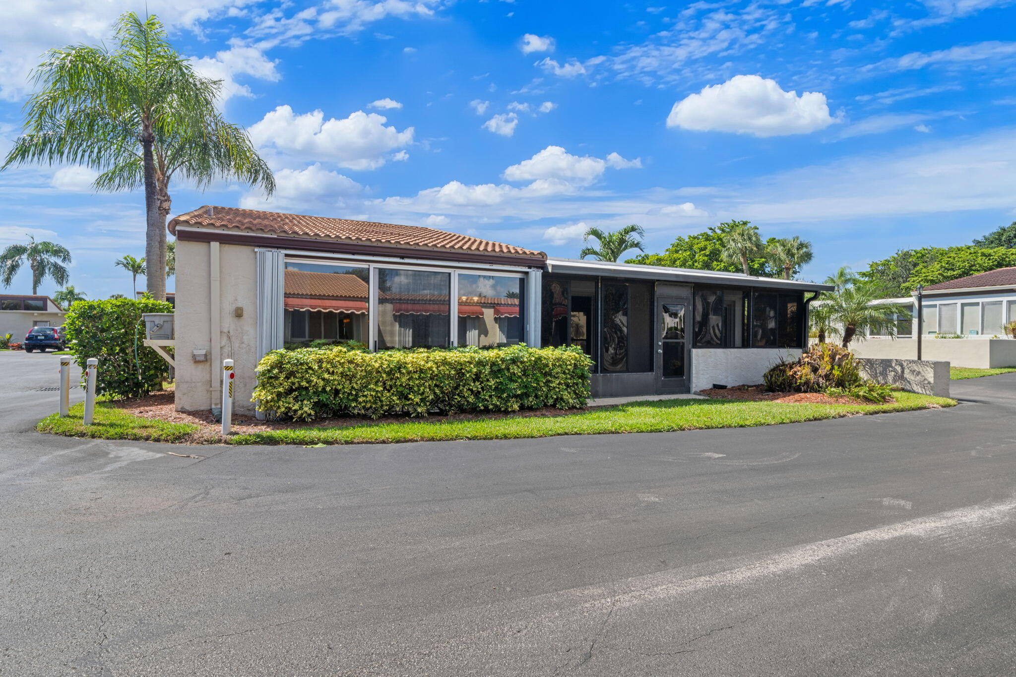 2541 Boundbrook Boulevard 126