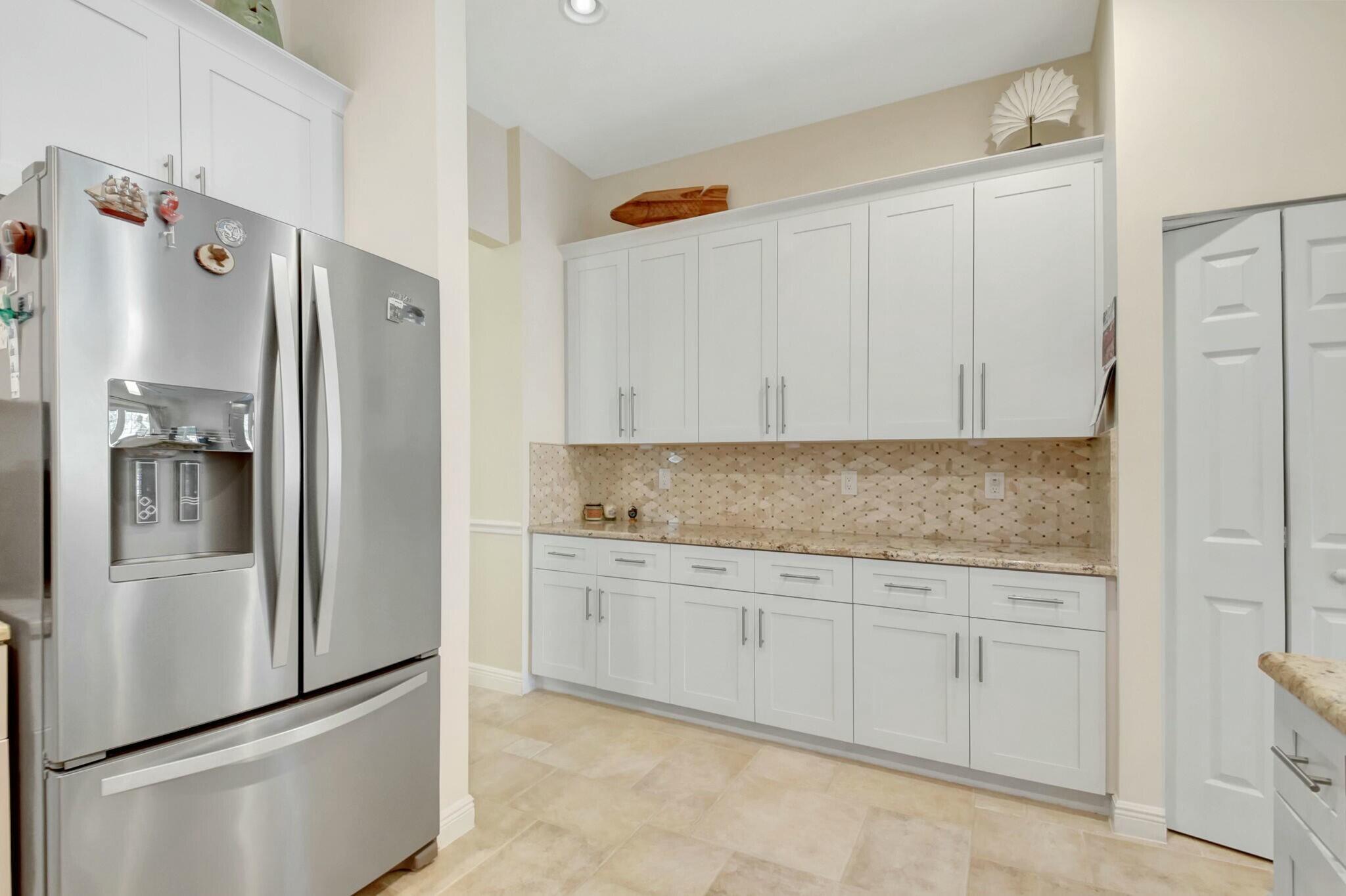 9225 Savannah Estates Drive